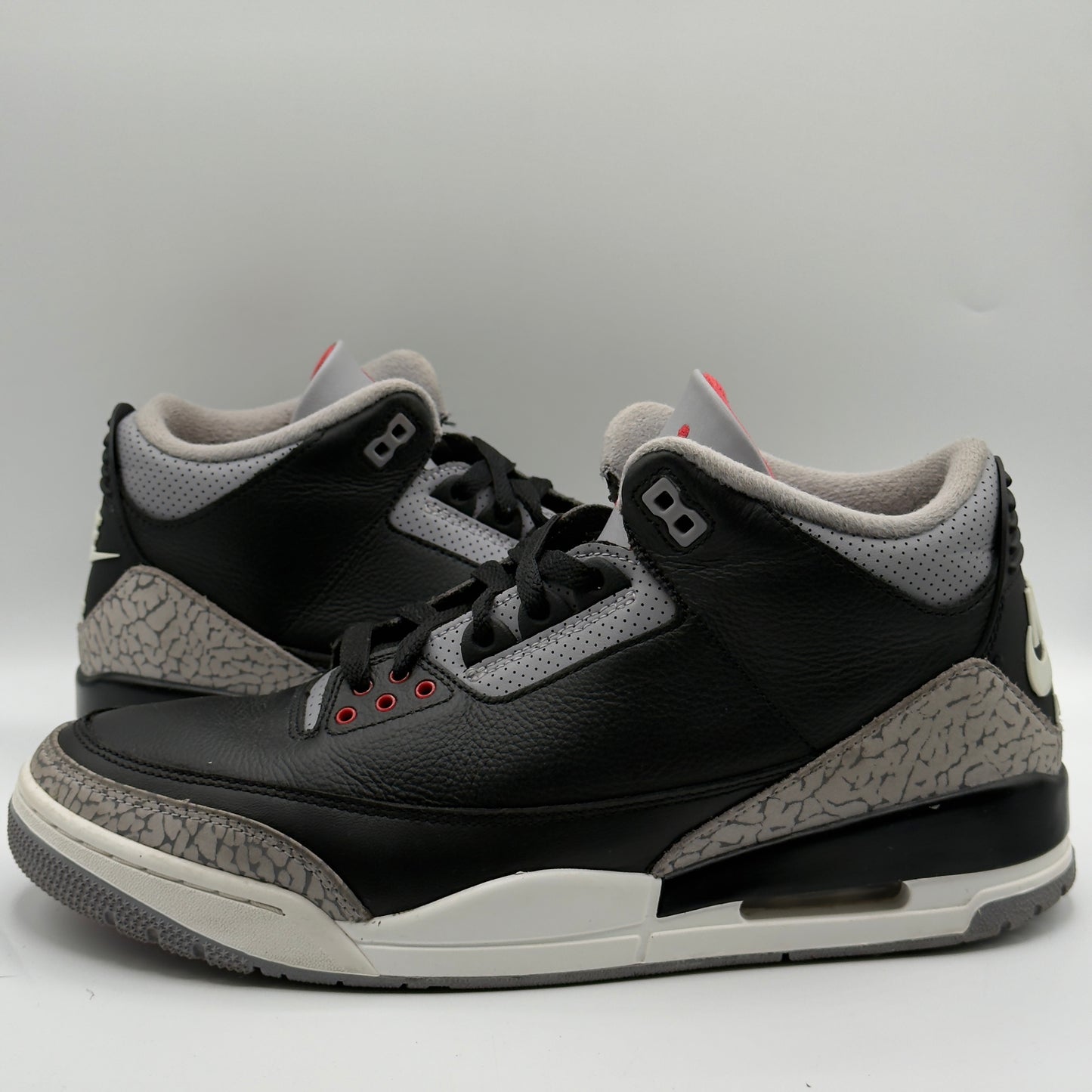 (USED) Jordan 3 Retro OG Black Cement (2024) Size 10.5