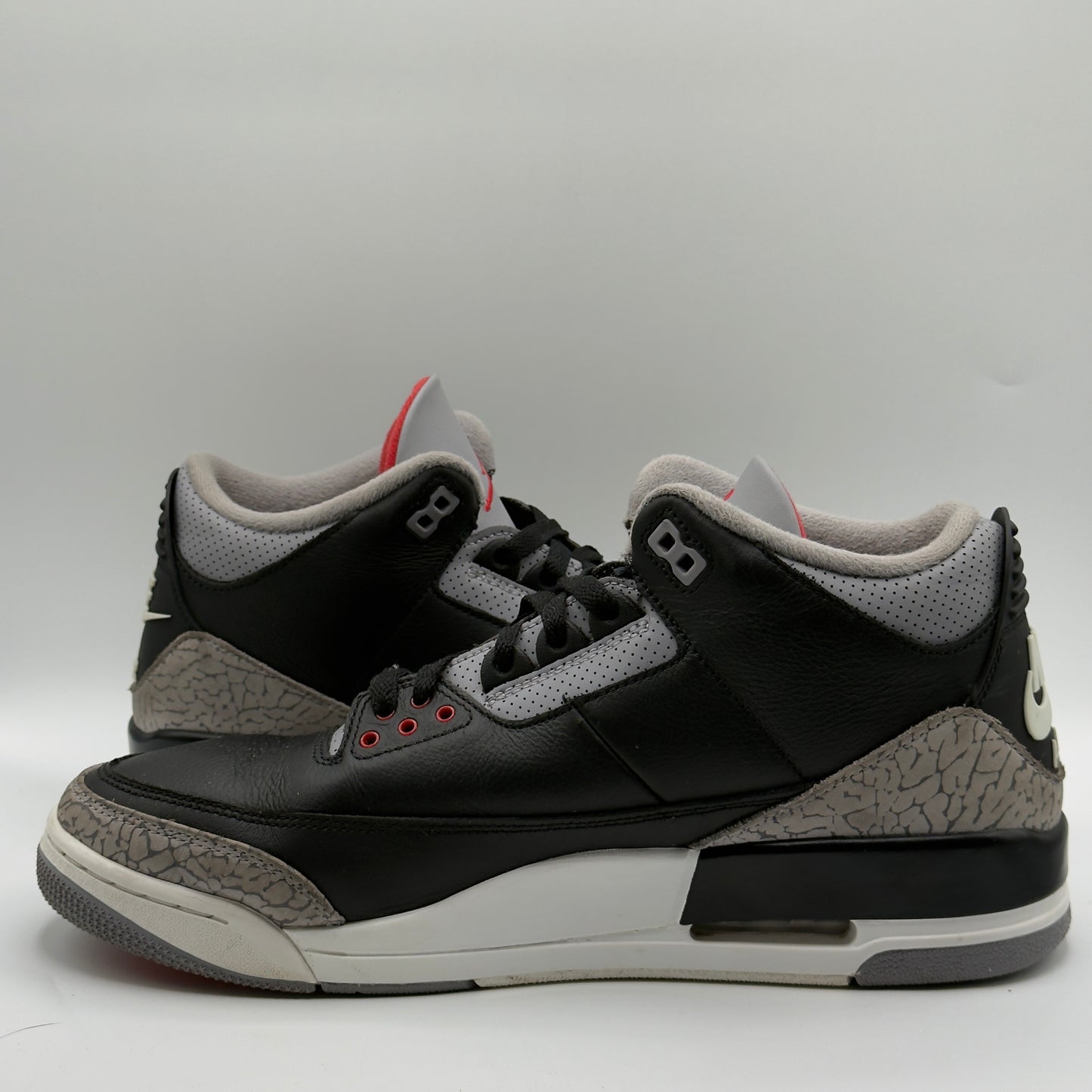 (USED) Jordan 3 Retro OG Black Cement (2024) Size 10.5