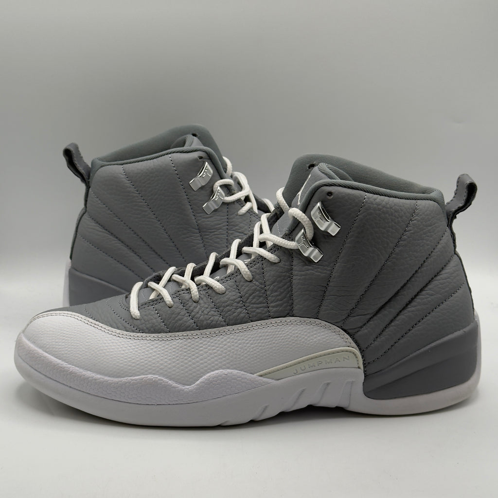 (USED) Jordan 12 Retro Stealth Size 11
