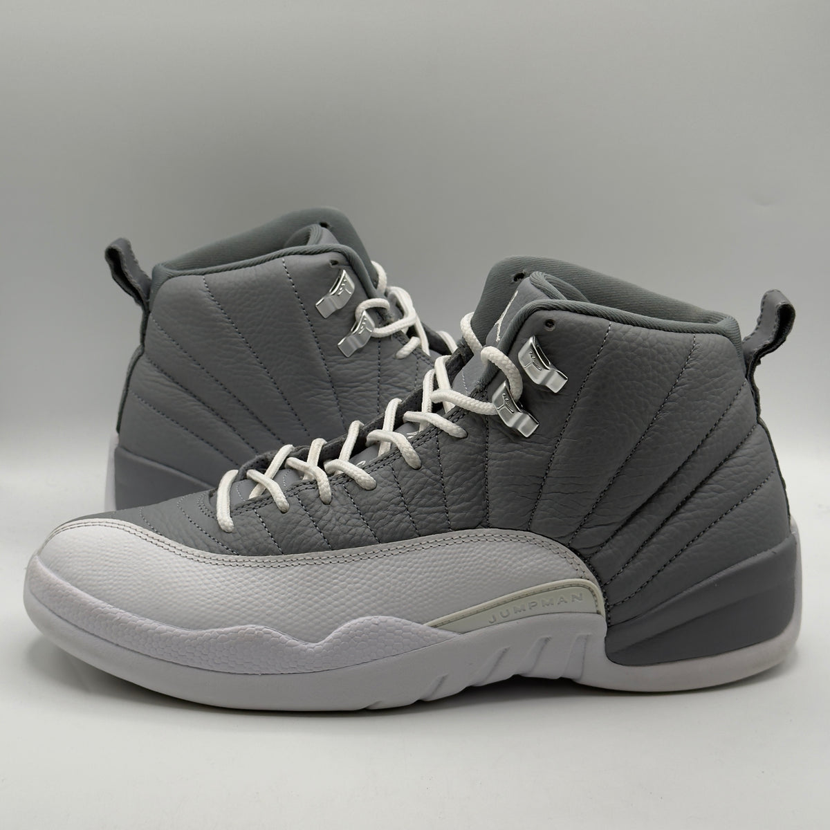 (USED) Jordan 12 Retro Stealth Size 11