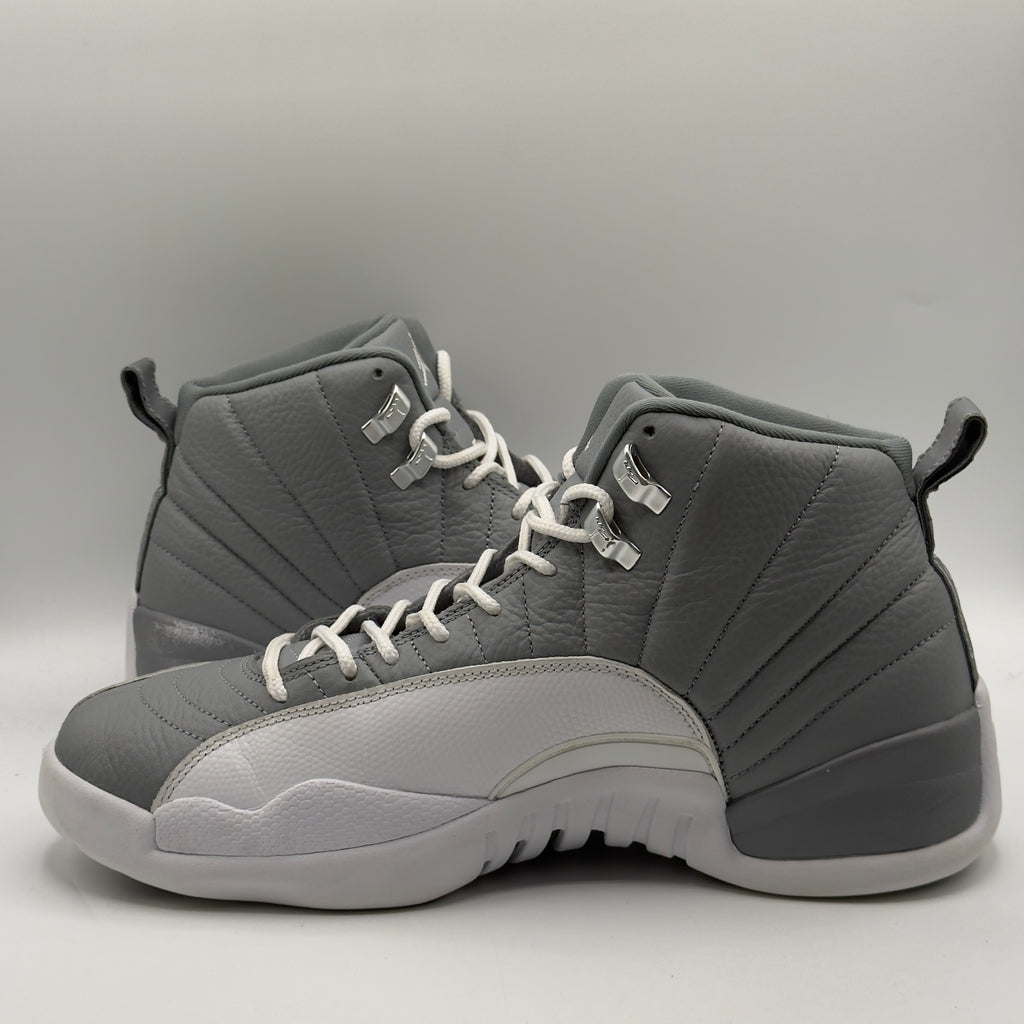 (USED) Jordan 12 Retro Stealth Size 11