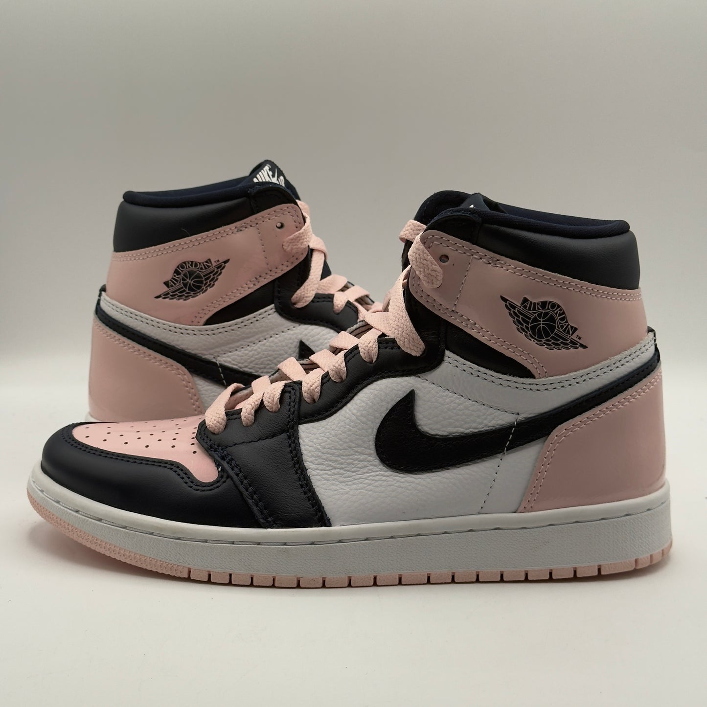 (USED) Jordan 1 Retro High OG Atmosphere (W) Size 7.5W/ 6Y
