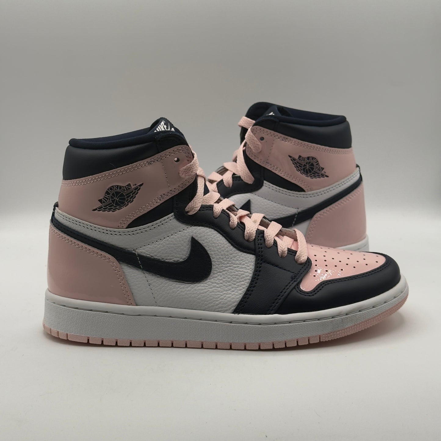 (USED) Jordan 1 Retro High OG Atmosphere (W) Size 7.5W/ 6Y