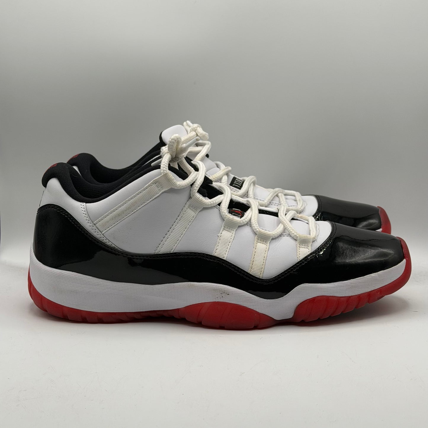 (USED) Jordan 11 Retro Low Concord Bred Size 13 NO BOX