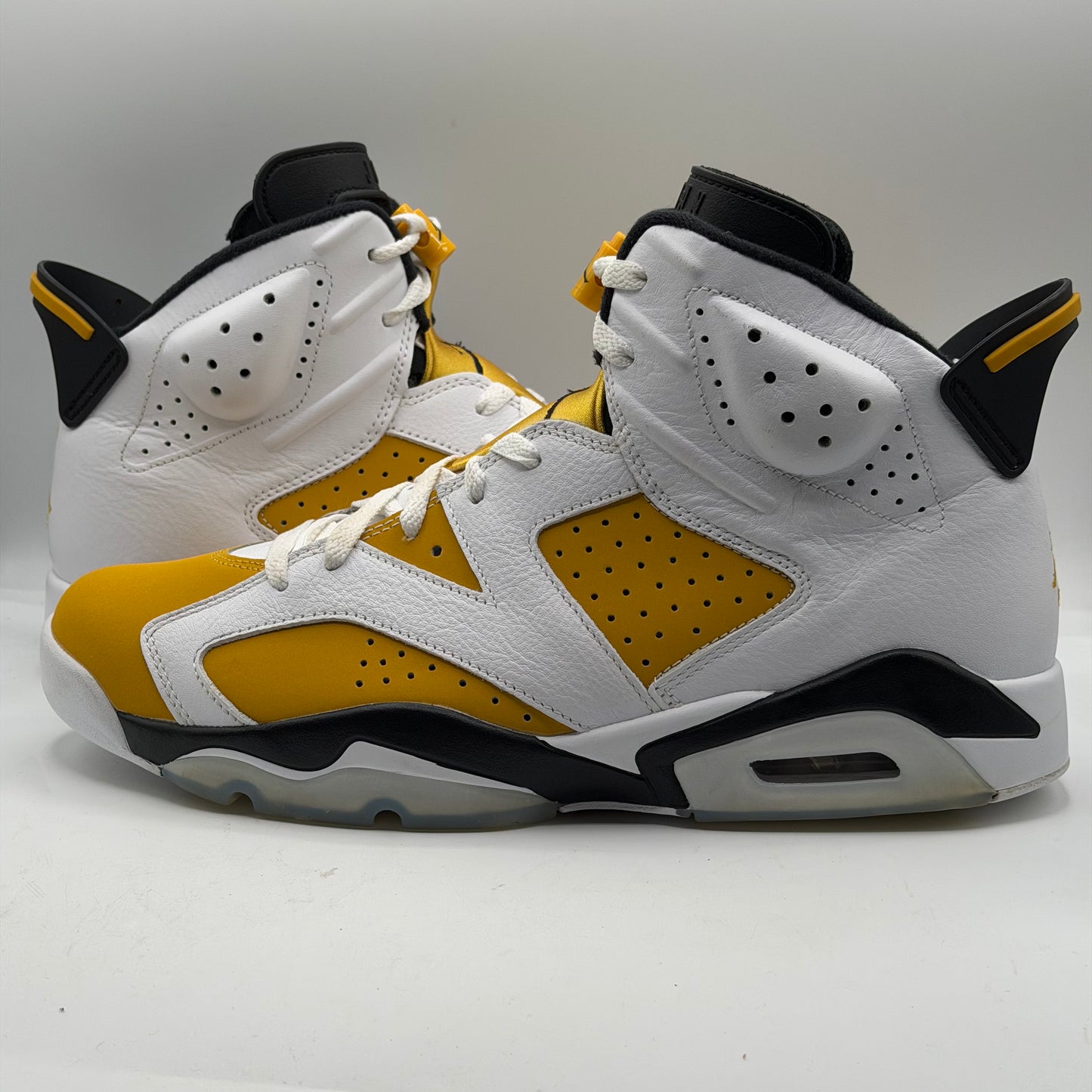 (USED) Jordan 6 Retro Yellow Orche Size 13