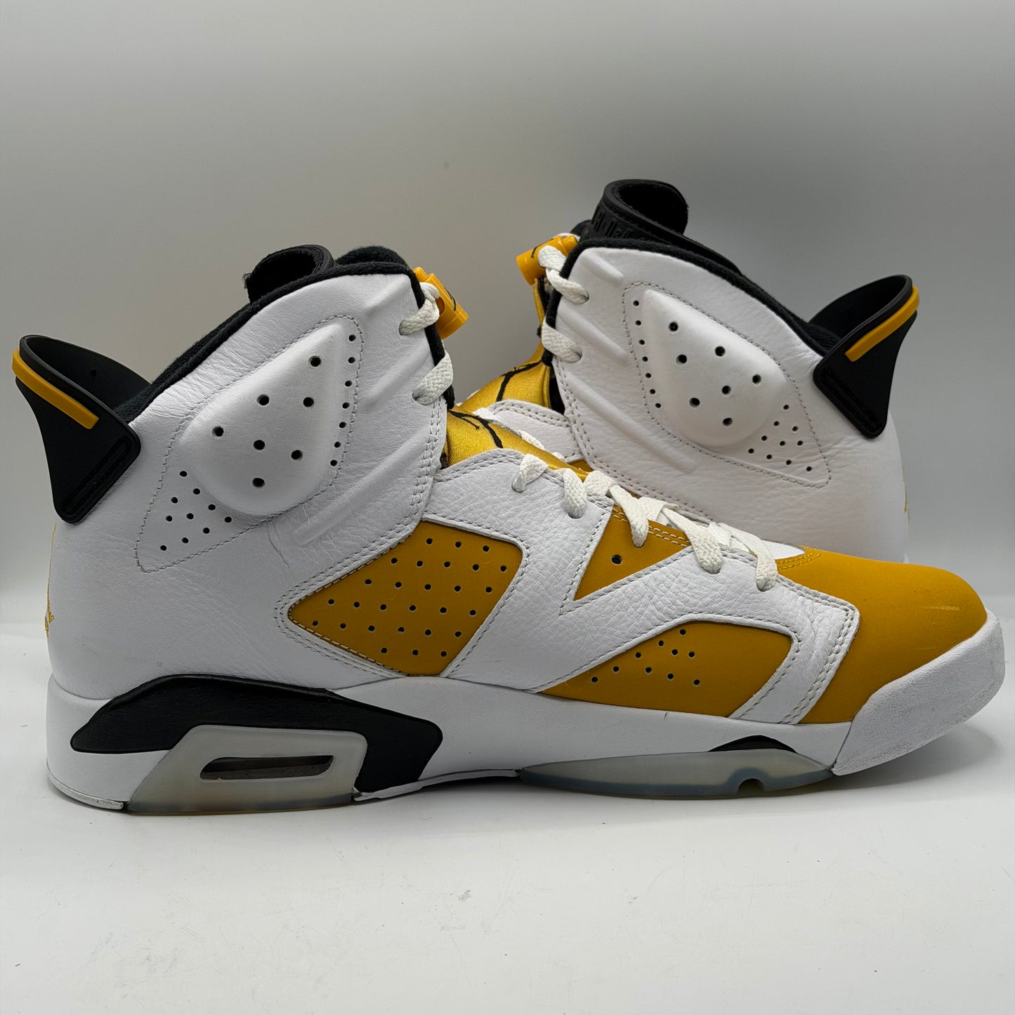 (USED) Jordan 6 Retro Yellow Orche Size 13