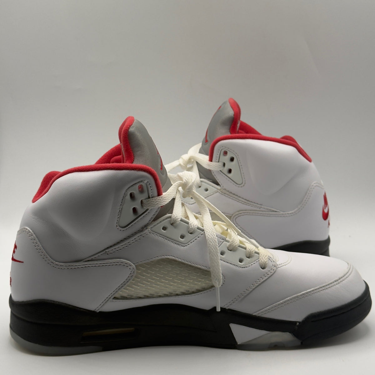 (USED) Jordan 5 Retro Fire Red Silver Tongue 2020 Size 11