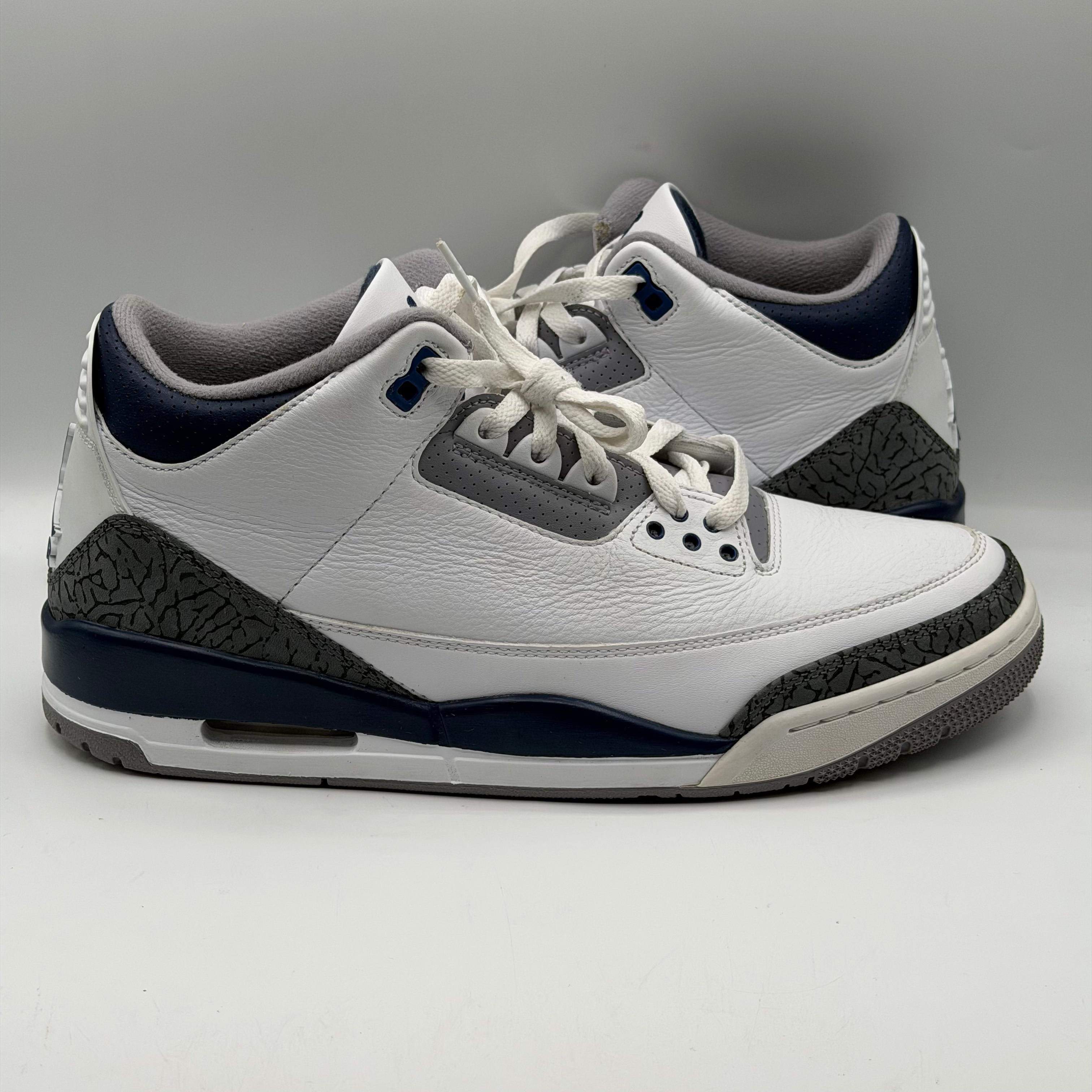 (USED) Jordan 3 Retro Midnight Navy Size 11
