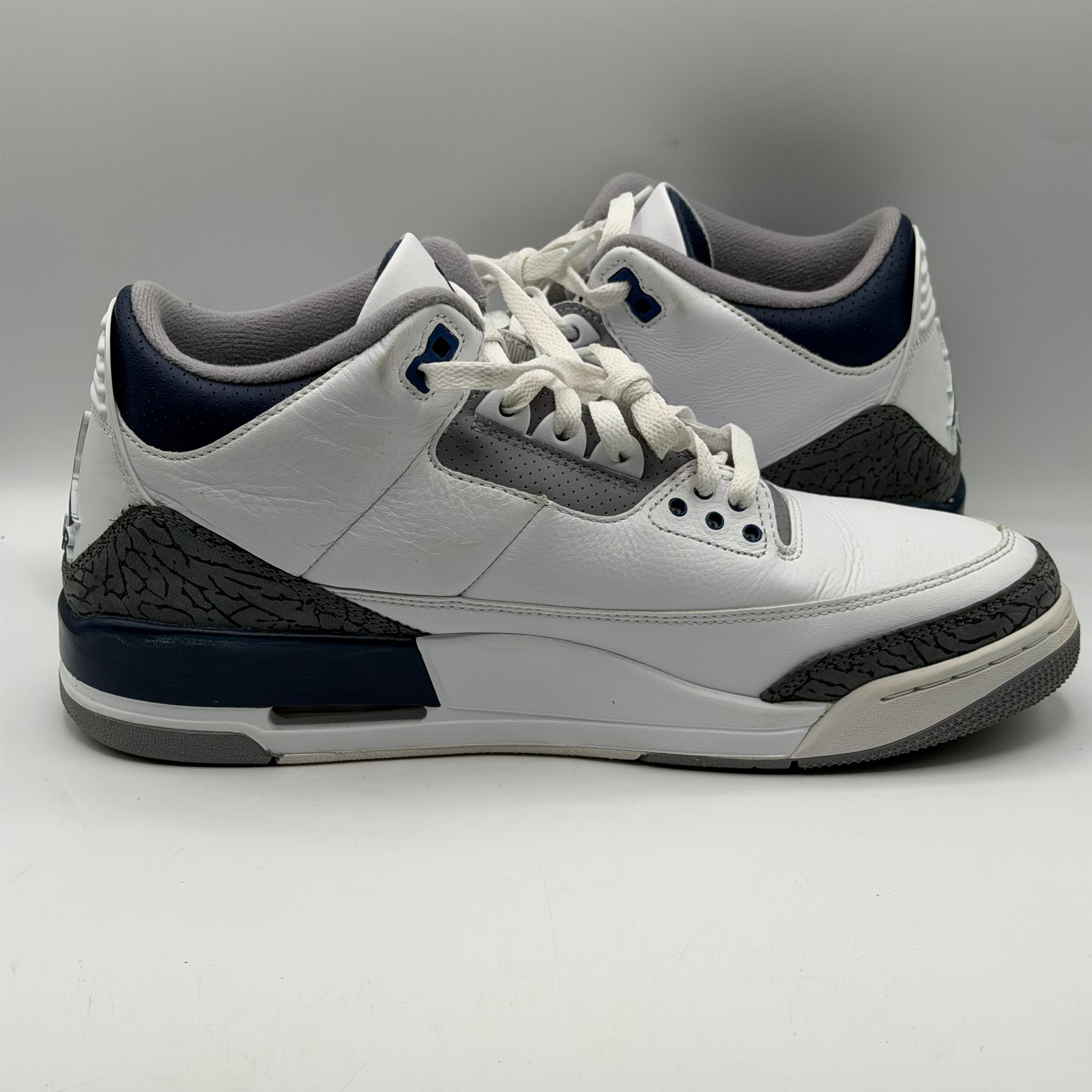 (USED) Jordan 3 Retro Midnight Navy Size 11