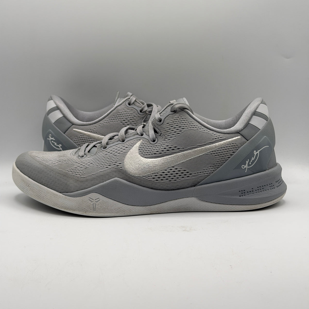 (USED) Nike Kobe 8 Protro Wolf Grey Size 9