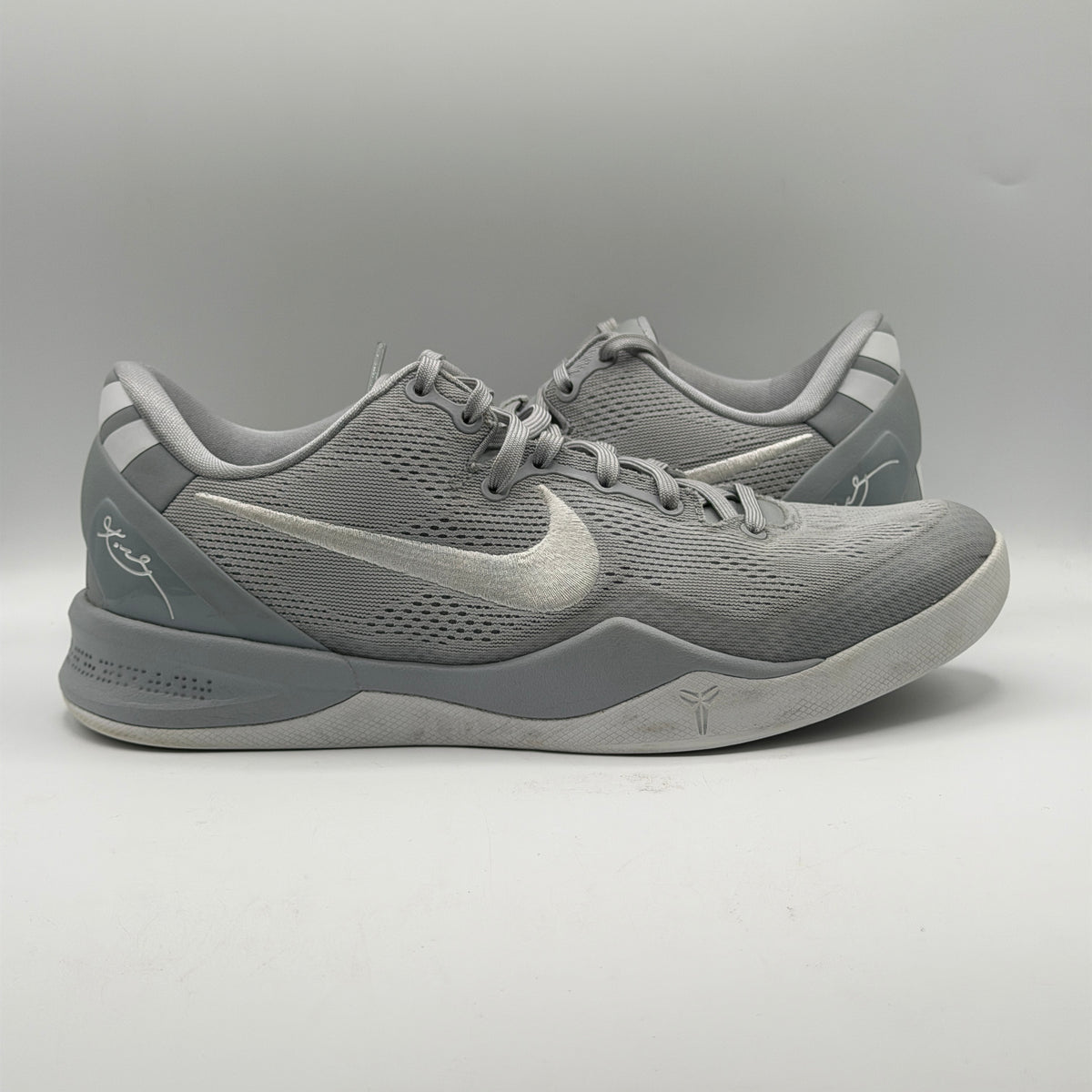 (USED) Nike Kobe 8 Protro Wolf Grey Size 9