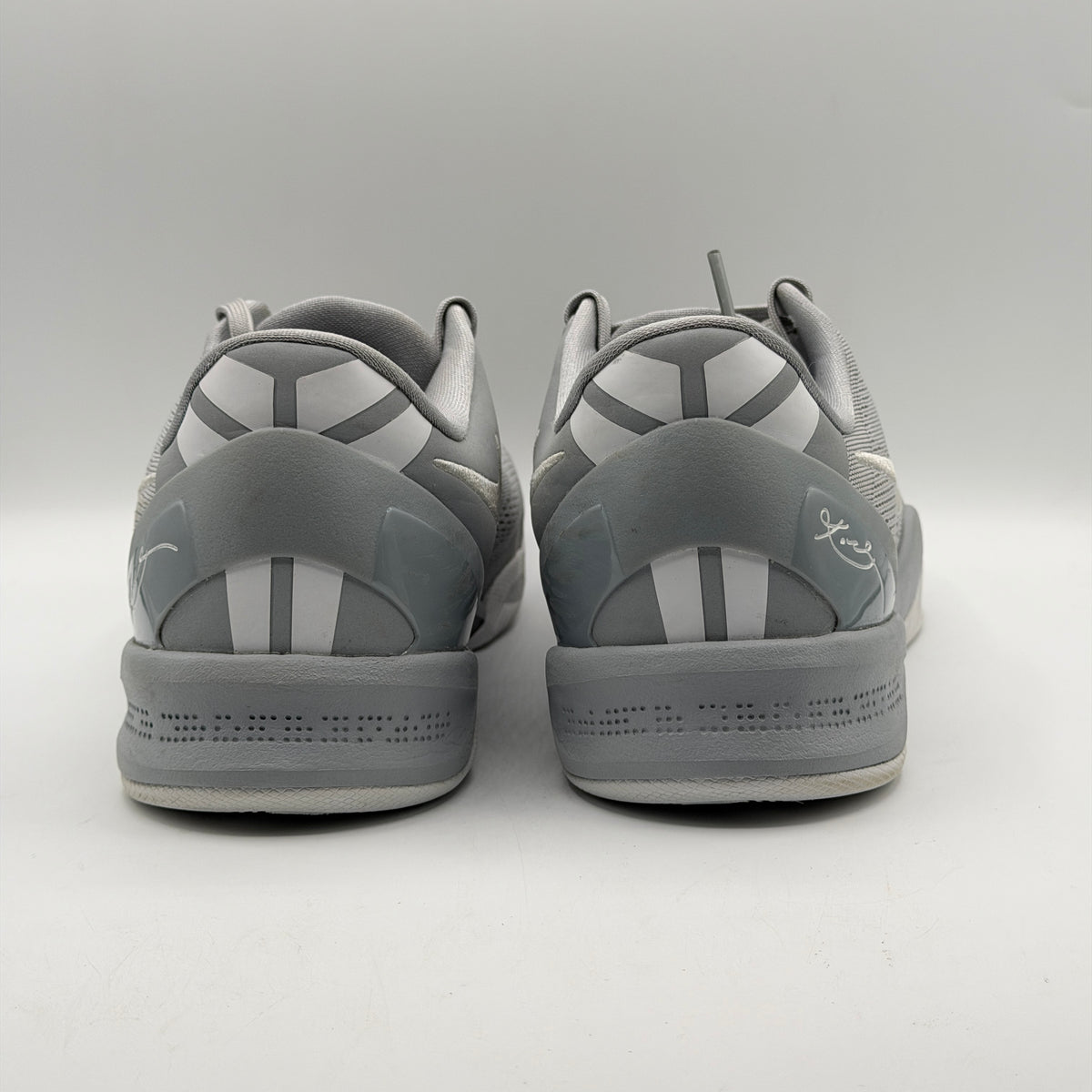 (USED) Nike Kobe 8 Protro Wolf Grey Size 9