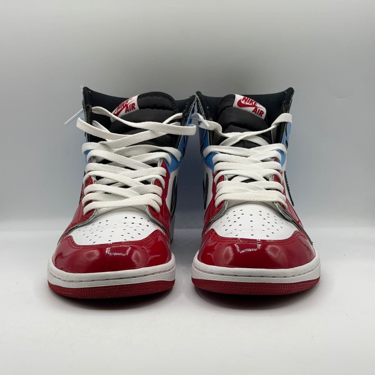 (USED) Jordan 1 Retro High Fearless UNC Chicago Size 10.5