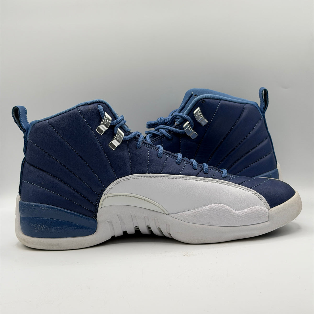 (USED) Jordan 12 Retro Indigo Size 11