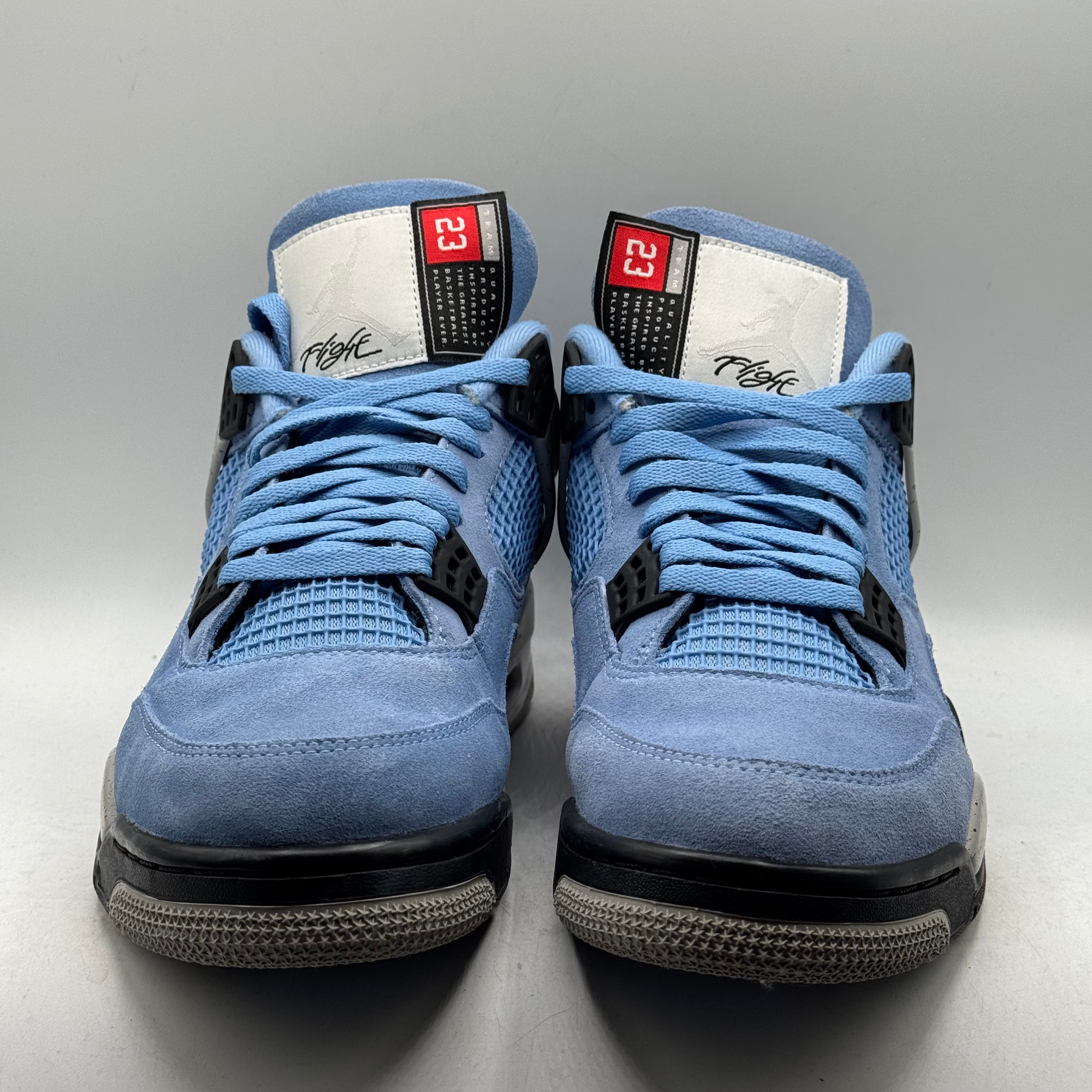 (USED) Jordan 4 University Blue Size 10.5