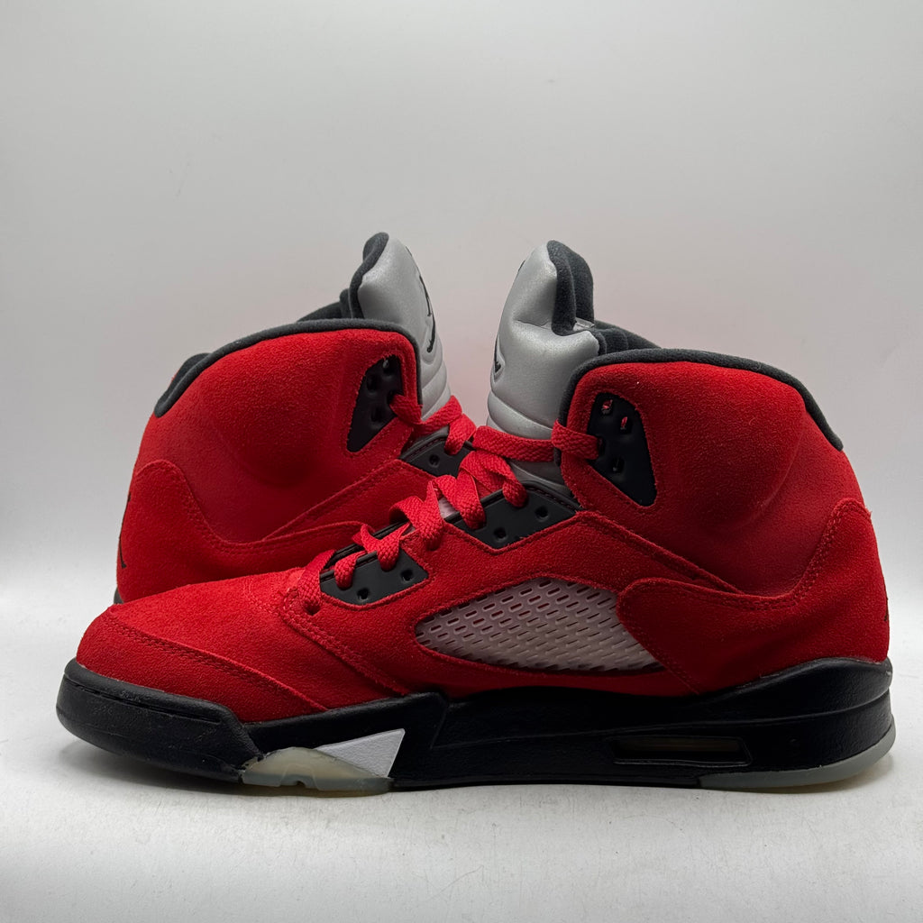 (USED) Jordan 5 Raging Bull Size 10.5
