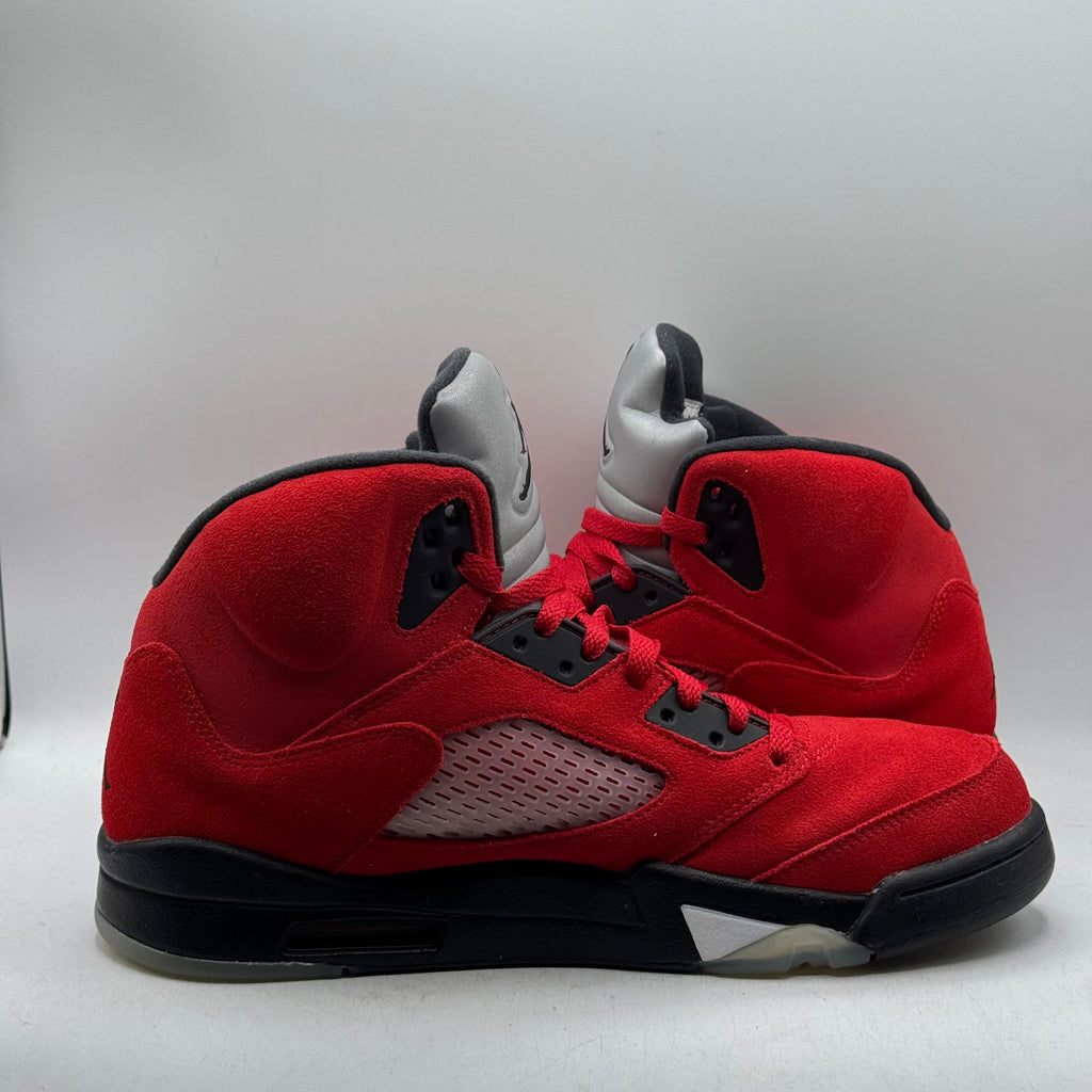 (USED) Jordan 5 Raging Bull Size 10.5