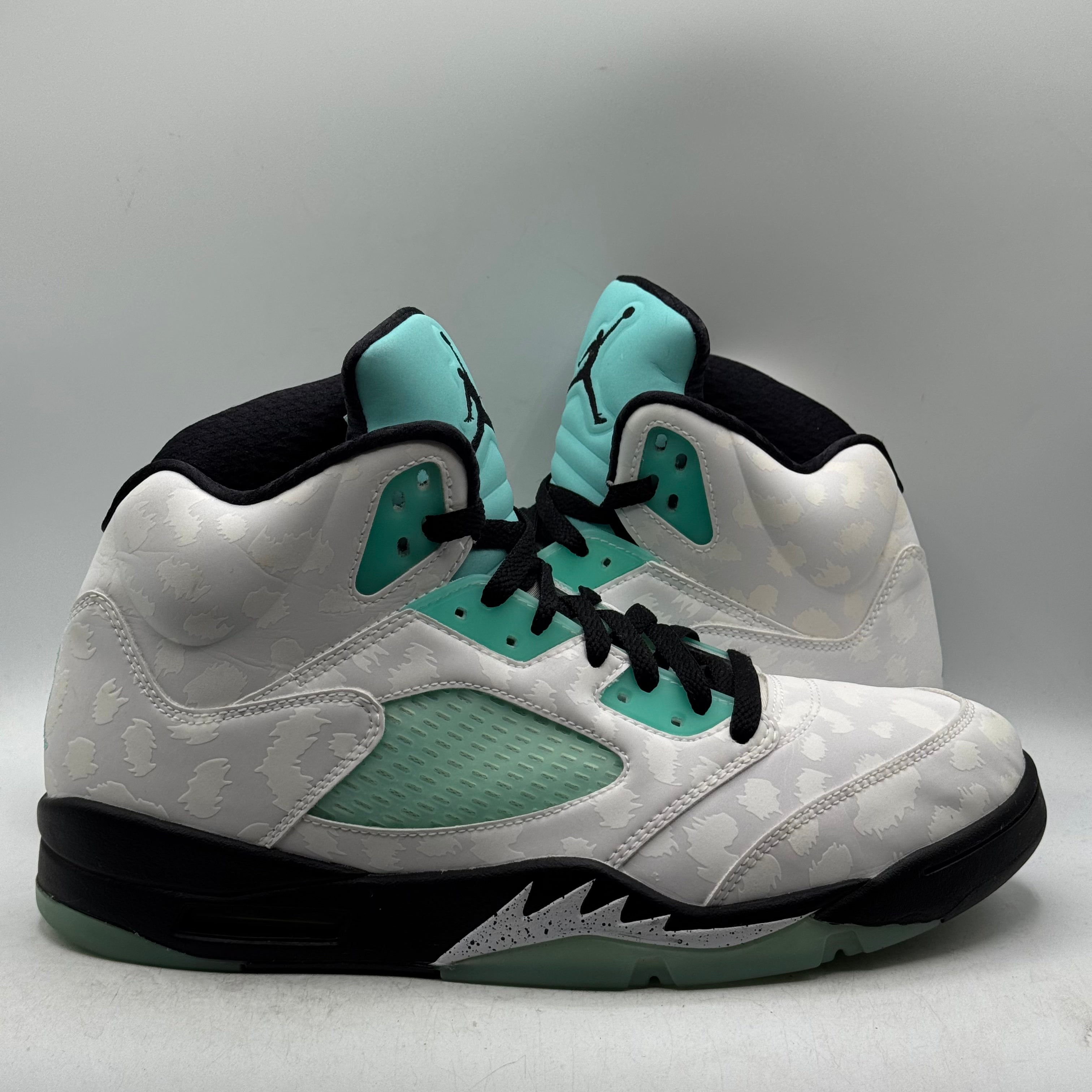 (USED) Jordan 5 Island Green Size 10.5