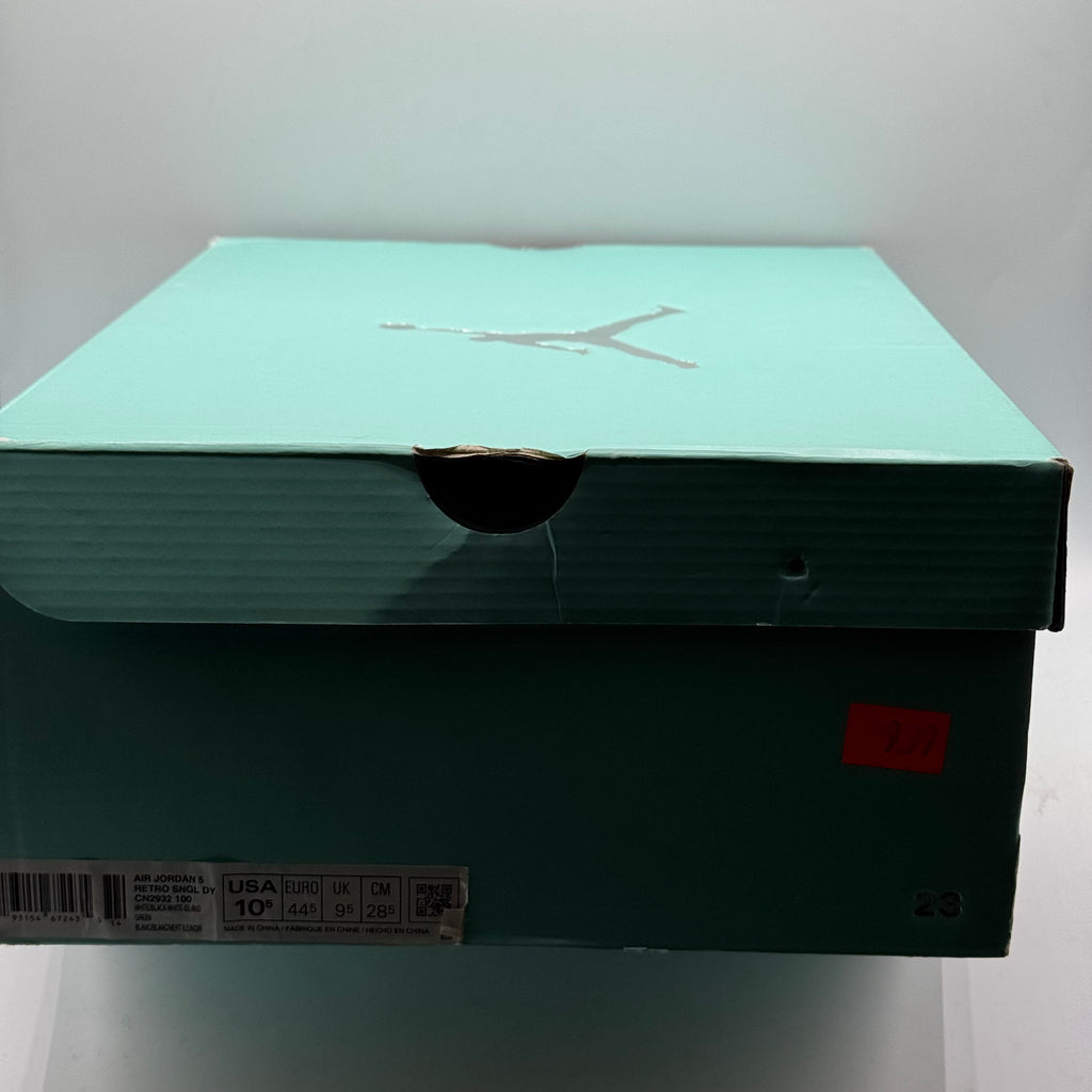(USED) Jordan 5 Island Green Size 10.5