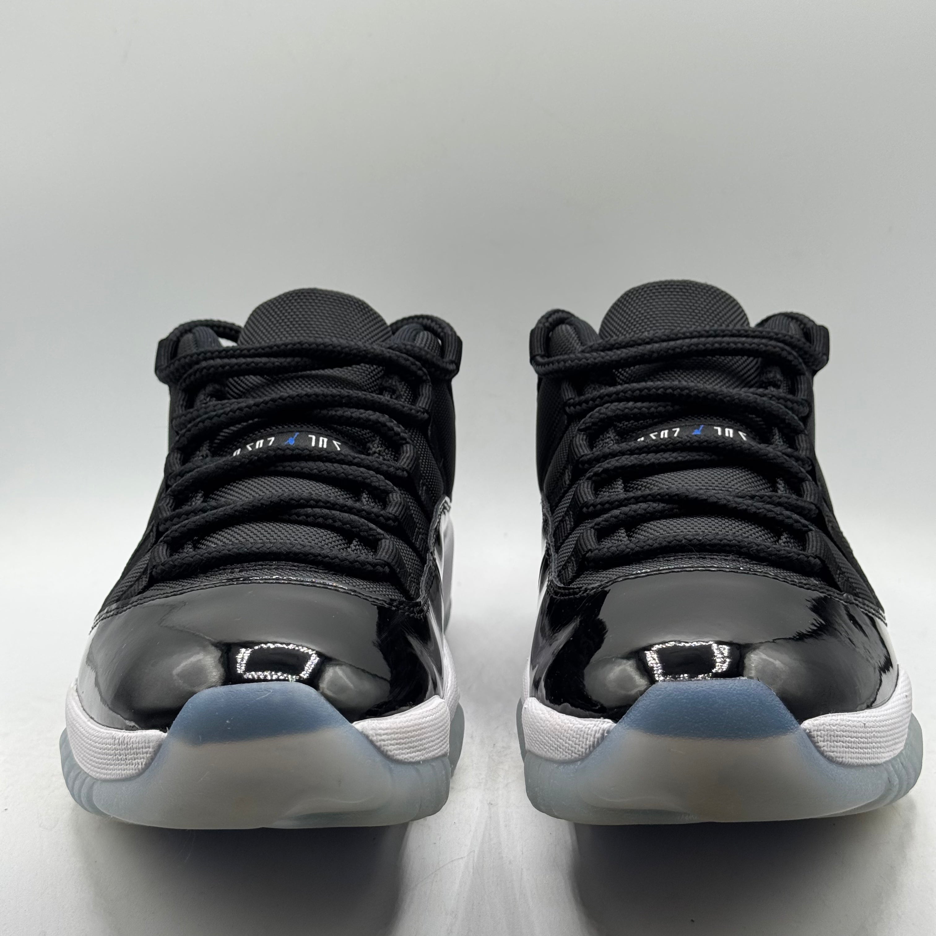 (USED) Jordan 11 Low Space Jam Size 8.5
