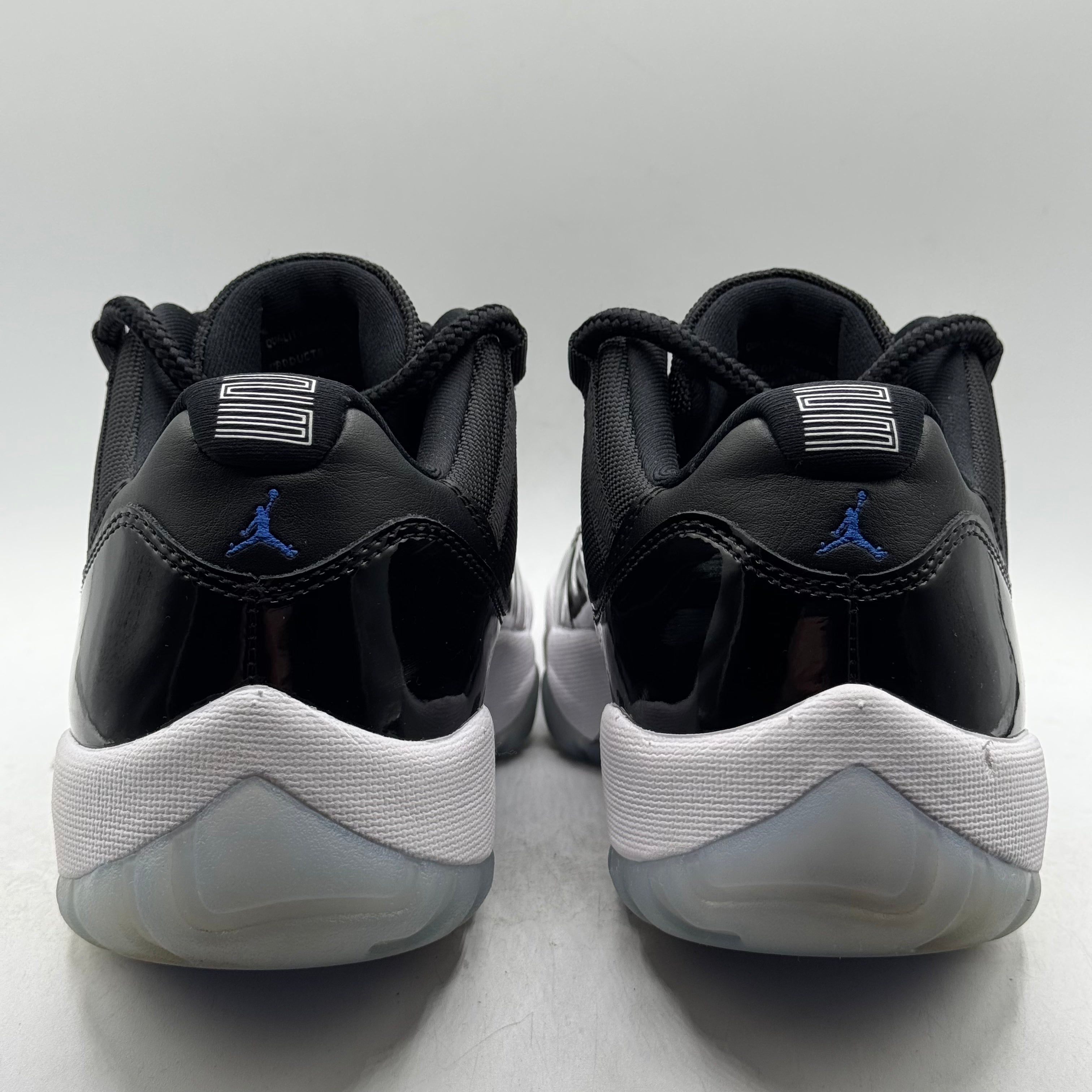 (USED) Jordan 11 Low Space Jam Size 8.5