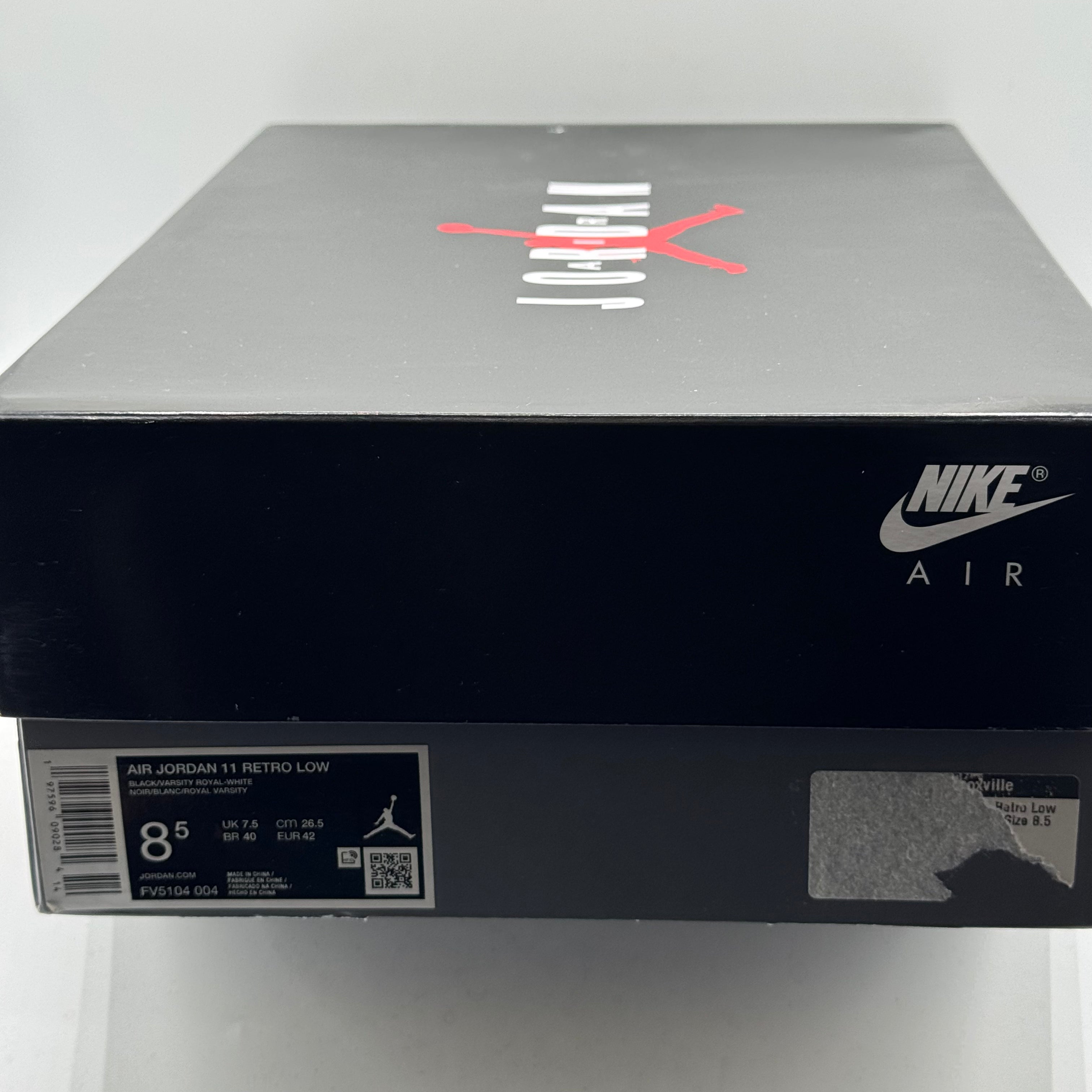 (USED) Jordan 11 Low Space Jam Size 8.5