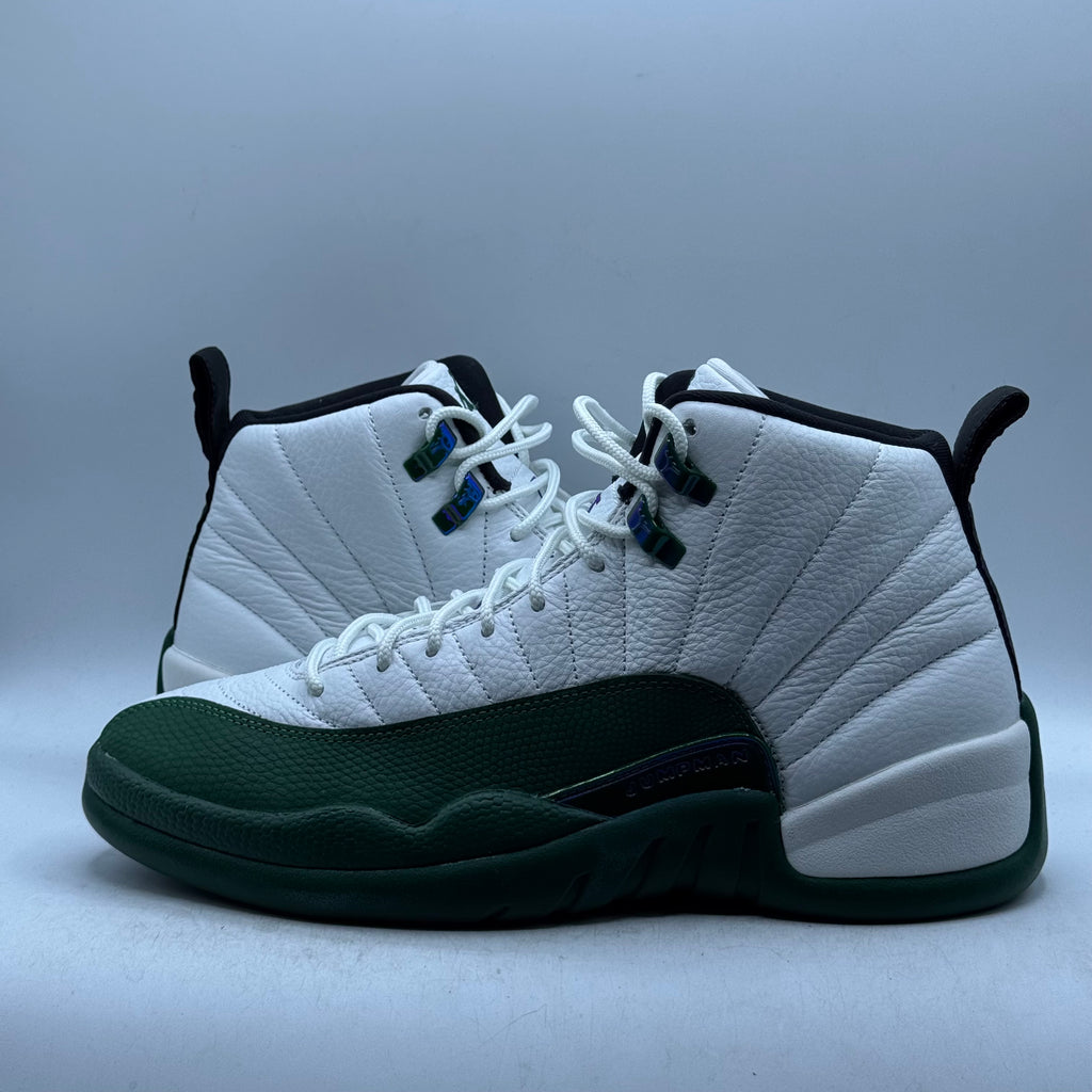 (USED) Jordan 12 Bucks Size 9