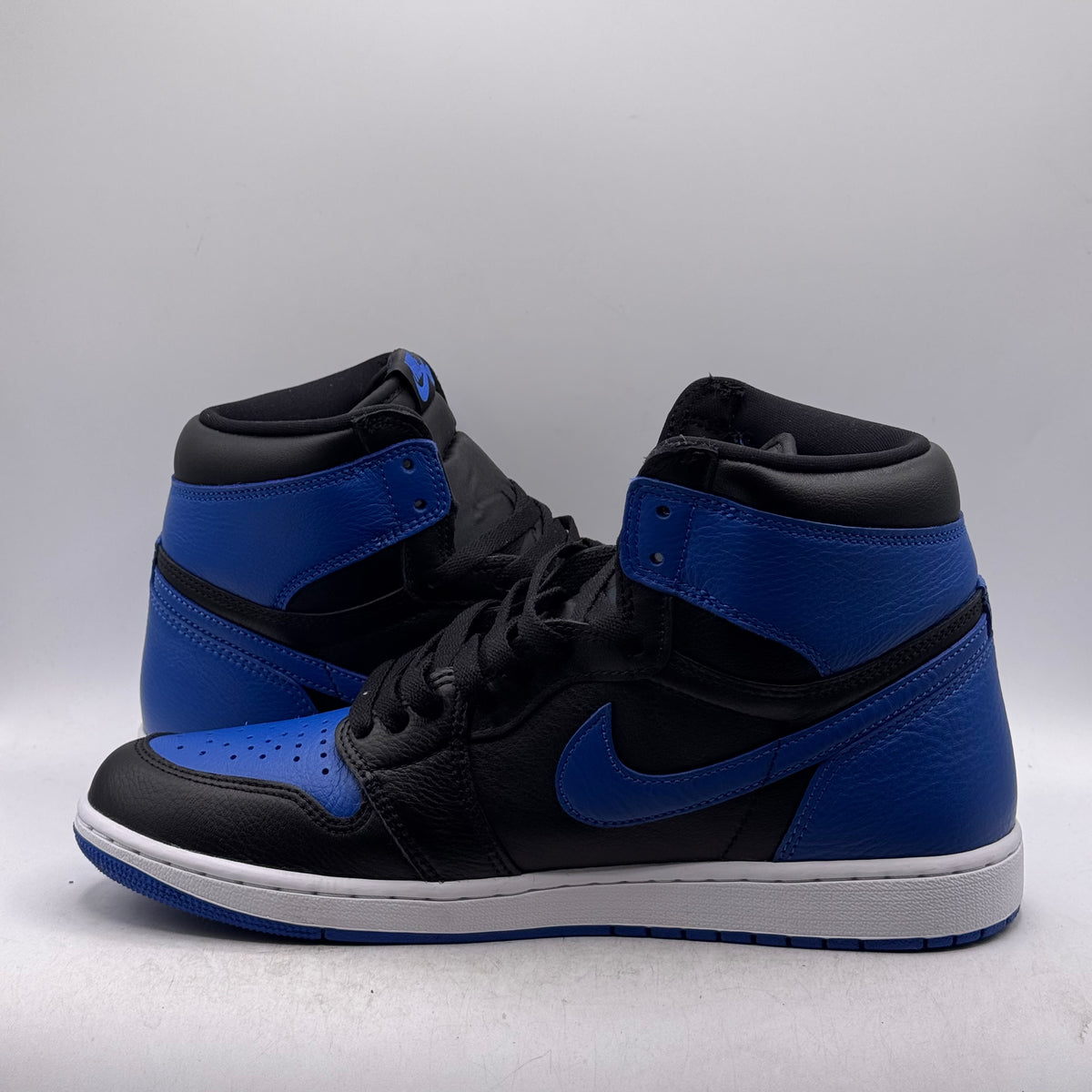 (USED) Jordan 1 Royal (2026) Size 10.5