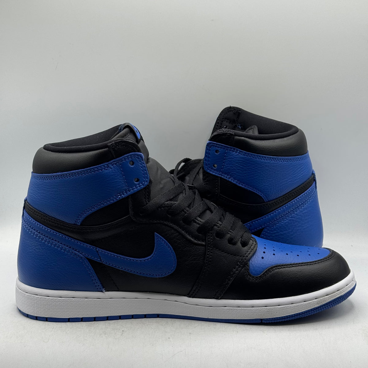 (USED) Jordan 1 Royal (2026) Size 10.5
