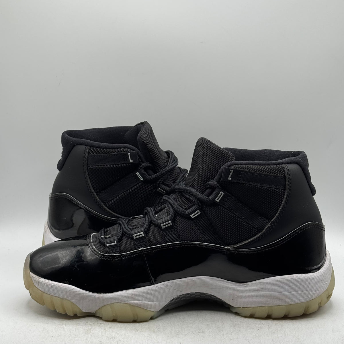 (USED) Jordan 11 Jubilee Size 10