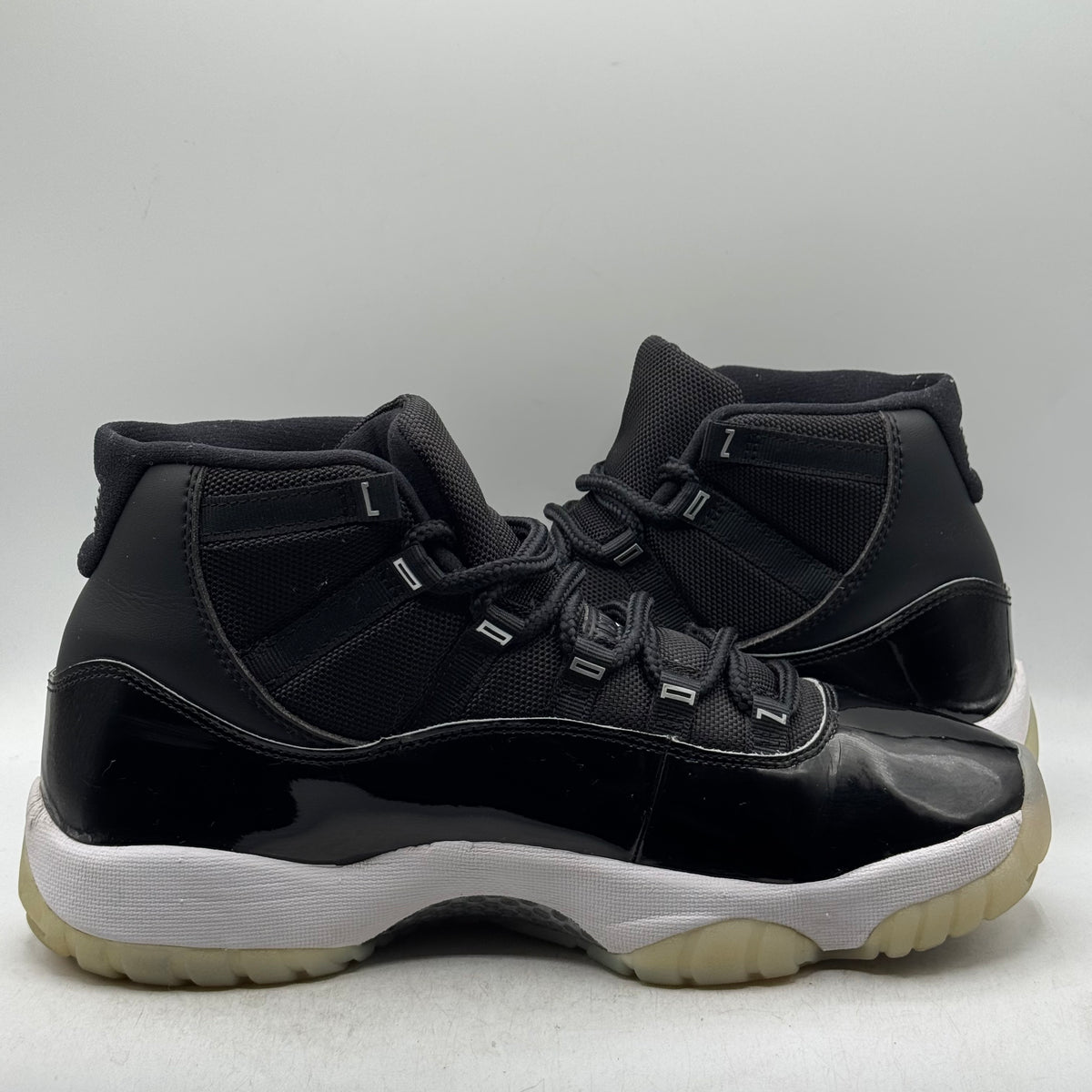 (USED) Jordan 11 Jubilee Size 10