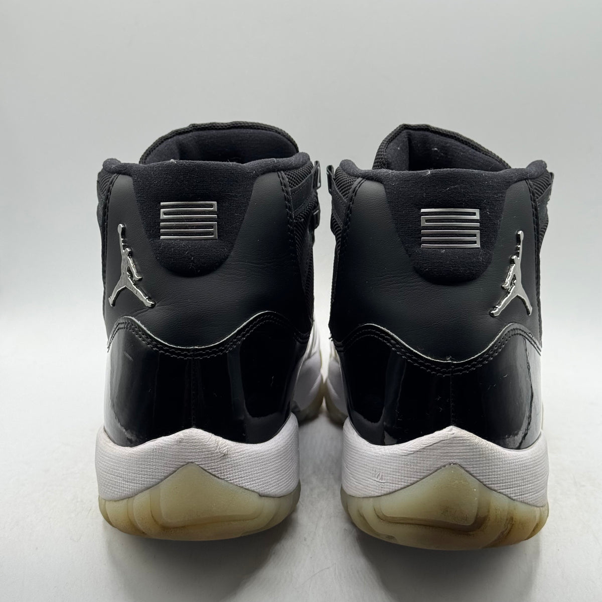(USED) Jordan 11 Jubilee Size 10
