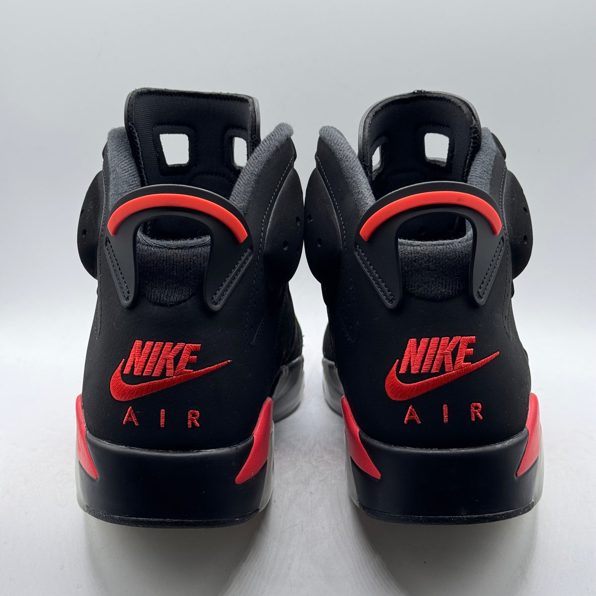 (USED NO BOX) Jordan 6 Salesman Infrared Size 10.5
