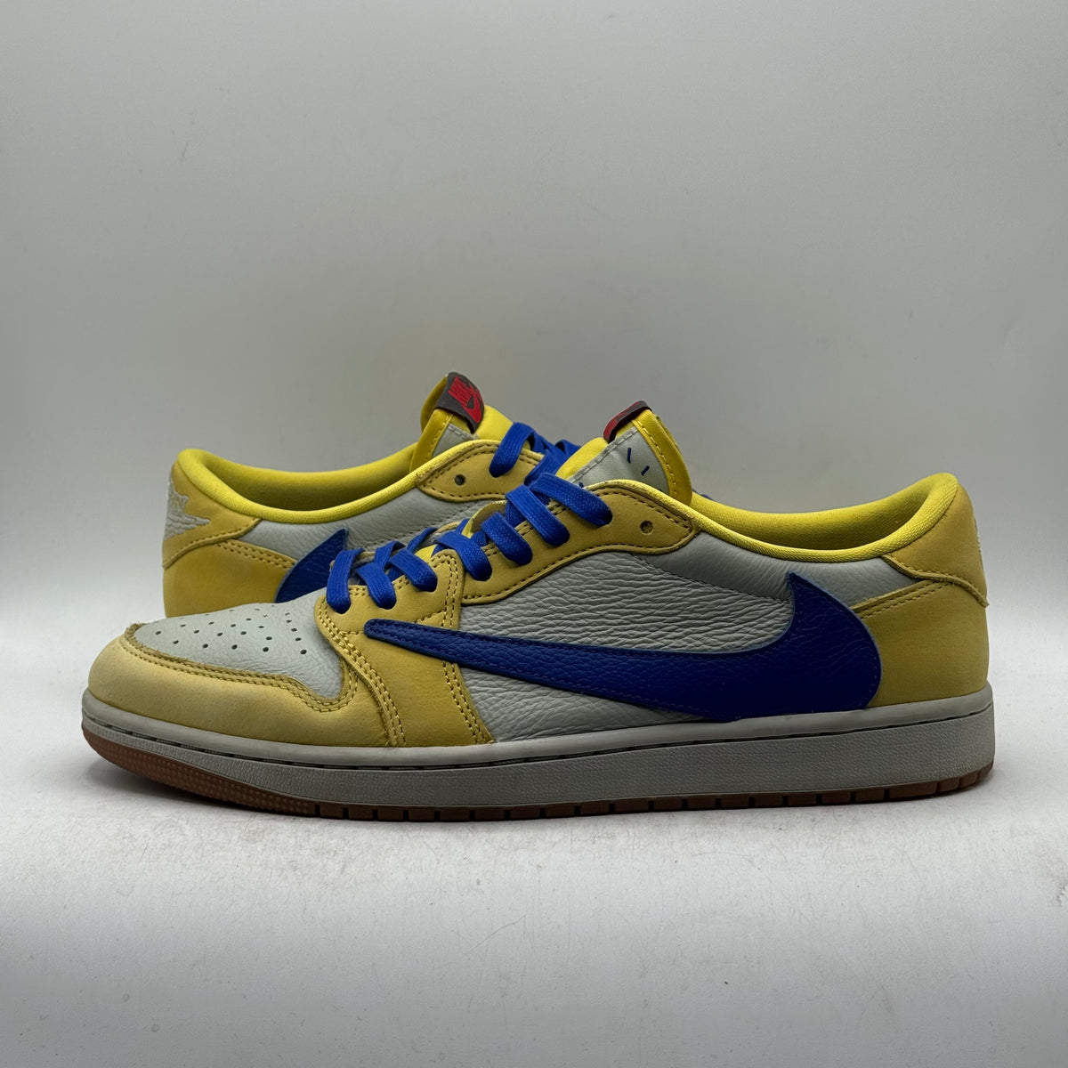(USED) Jordan 1 Low Travis Scott Canary Size 11W/9.5M