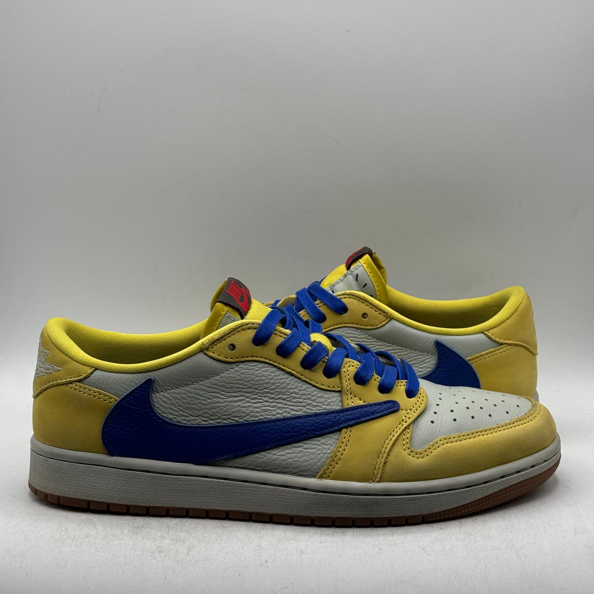 (USED) Jordan 1 Low Travis Scott Canary Size 11W/9.5M