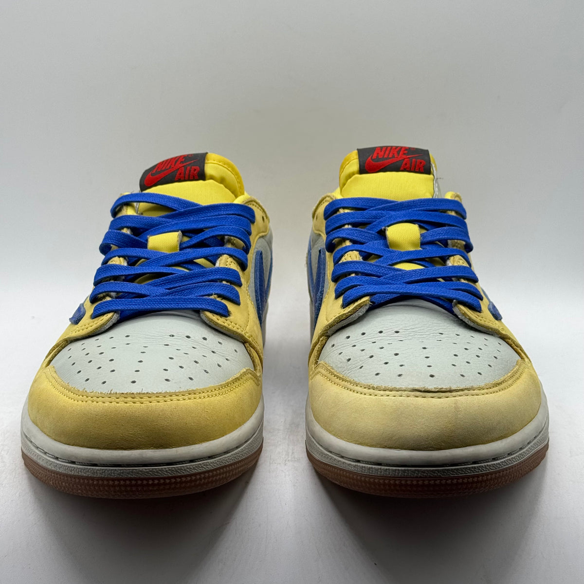 (USED) Jordan 1 Low Travis Scott Canary Size 11W/9.5M