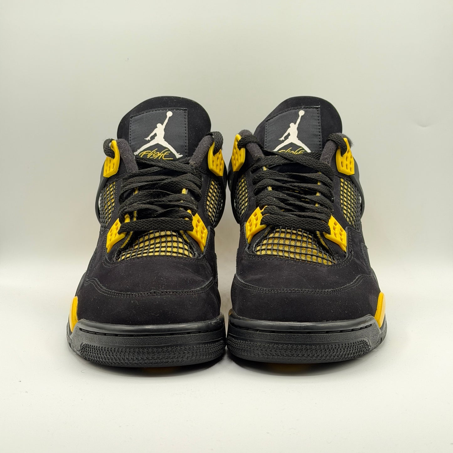 (USED) Jordan 4 Retro Thunder Size 10.5