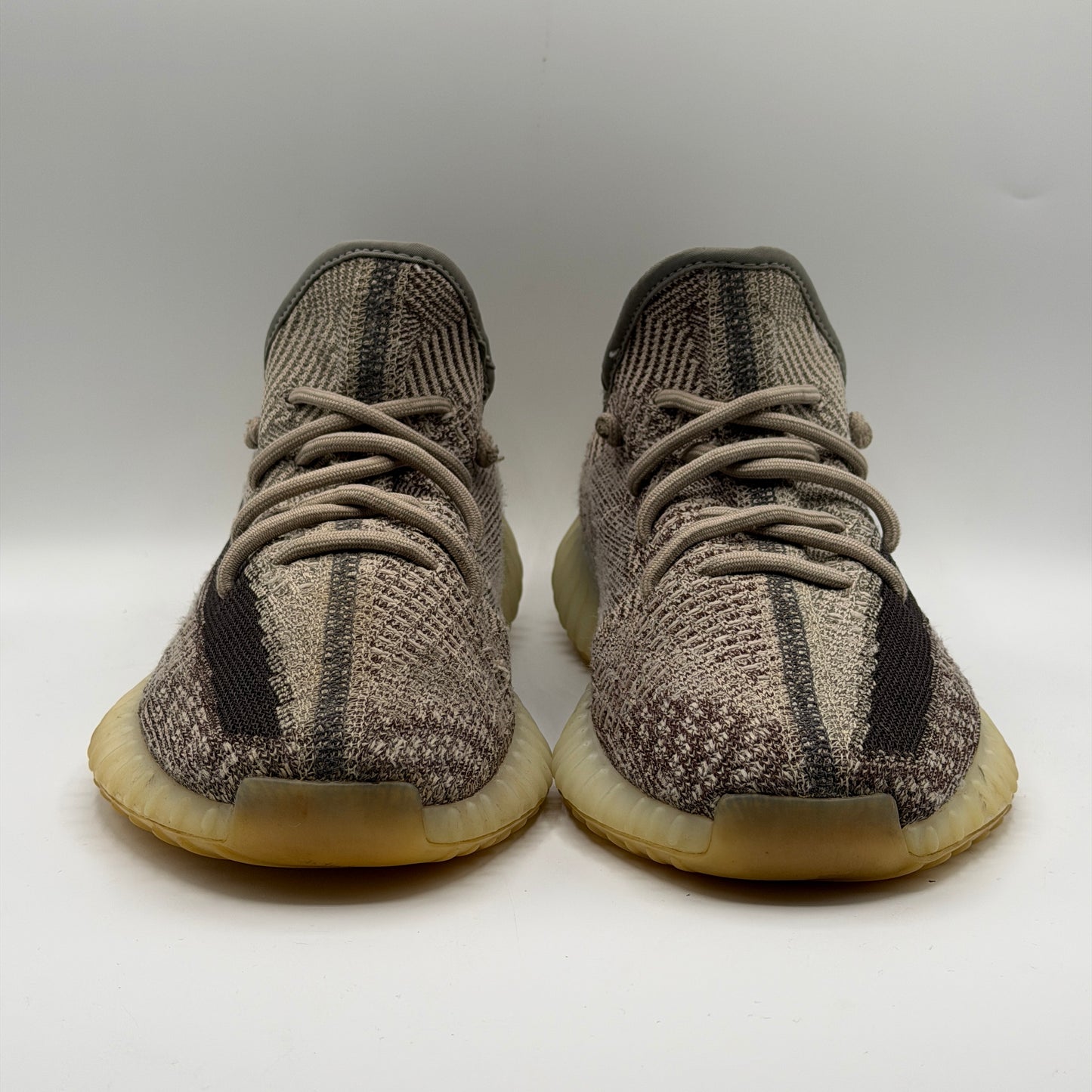 (USED) Yeezy Boost 350 V2 Zyon Size 9.5