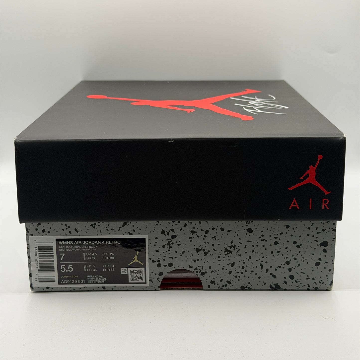 (USED) Jordan 4 Retro Orchid (W) Size 7W/ 5.5Y