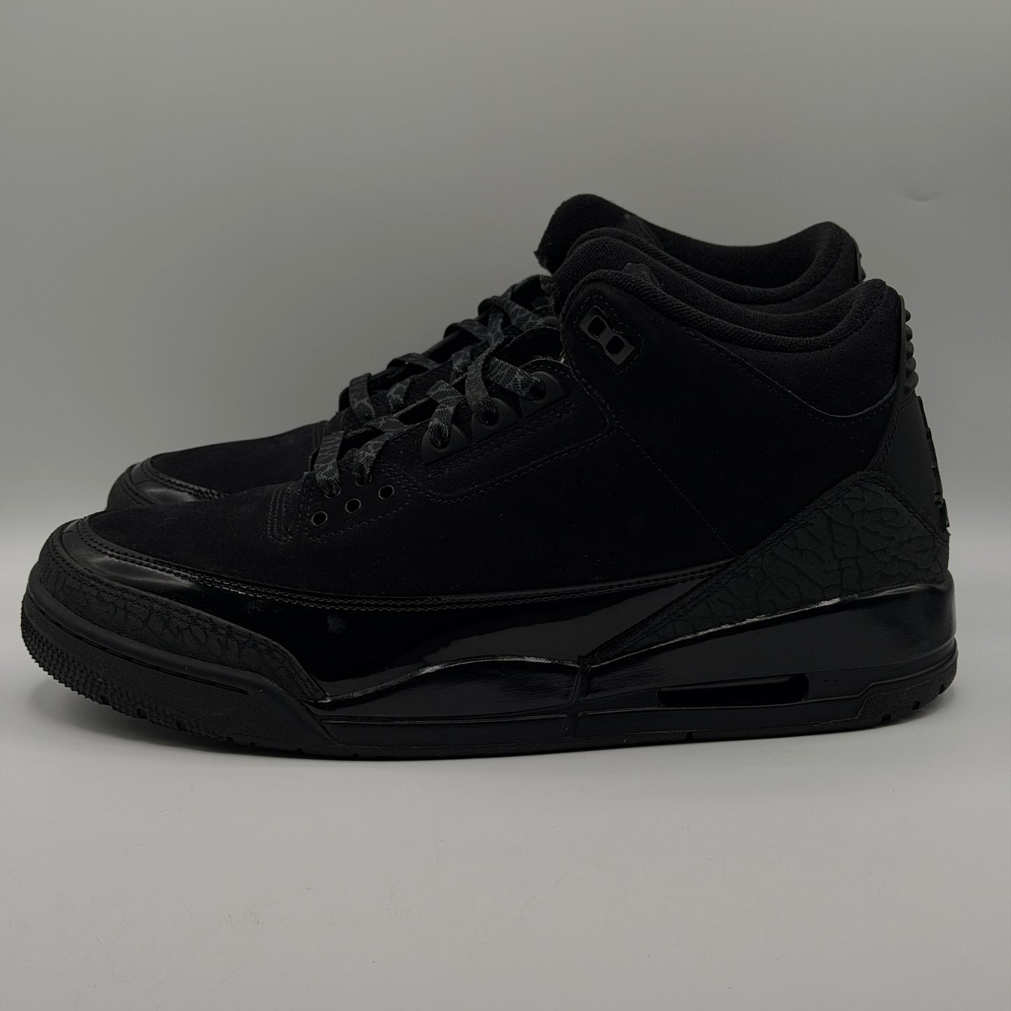 (USED) Jordan 3 Retro Black Cat (2025) Size 11
