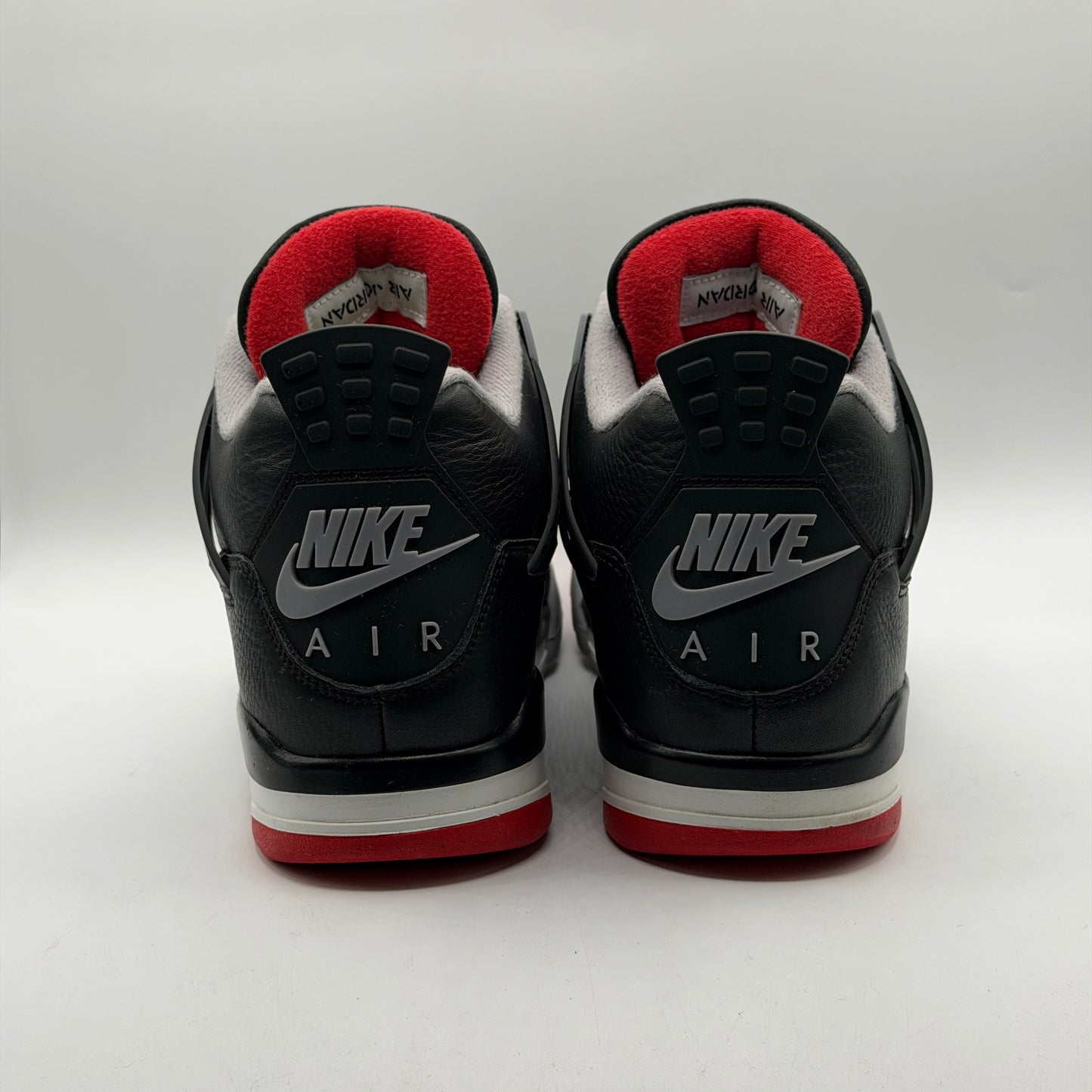 (USED NO BOX) Jordan 4 Retro Bred Reimagined Size 10