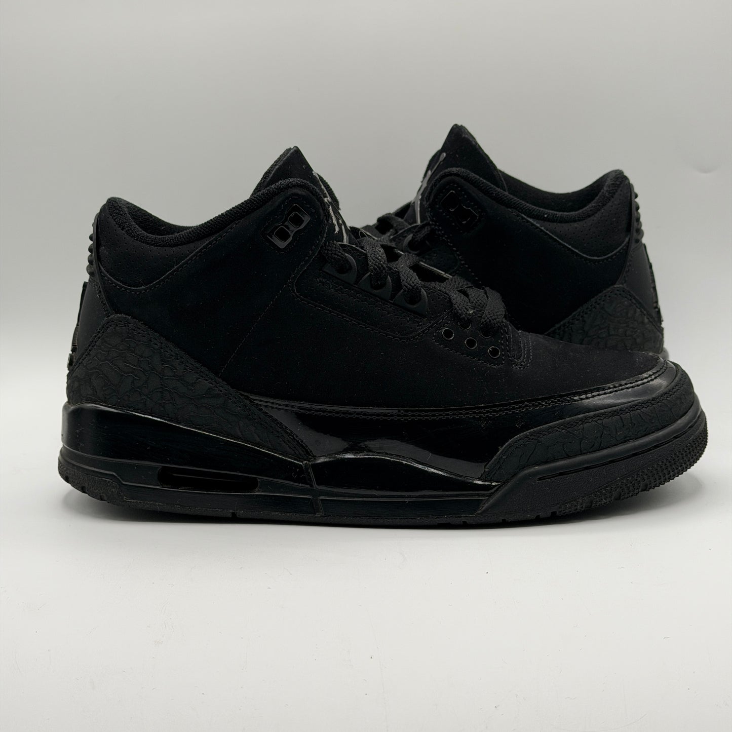 (USED) Jordan 3 Black Cat (2025) Size 8.5