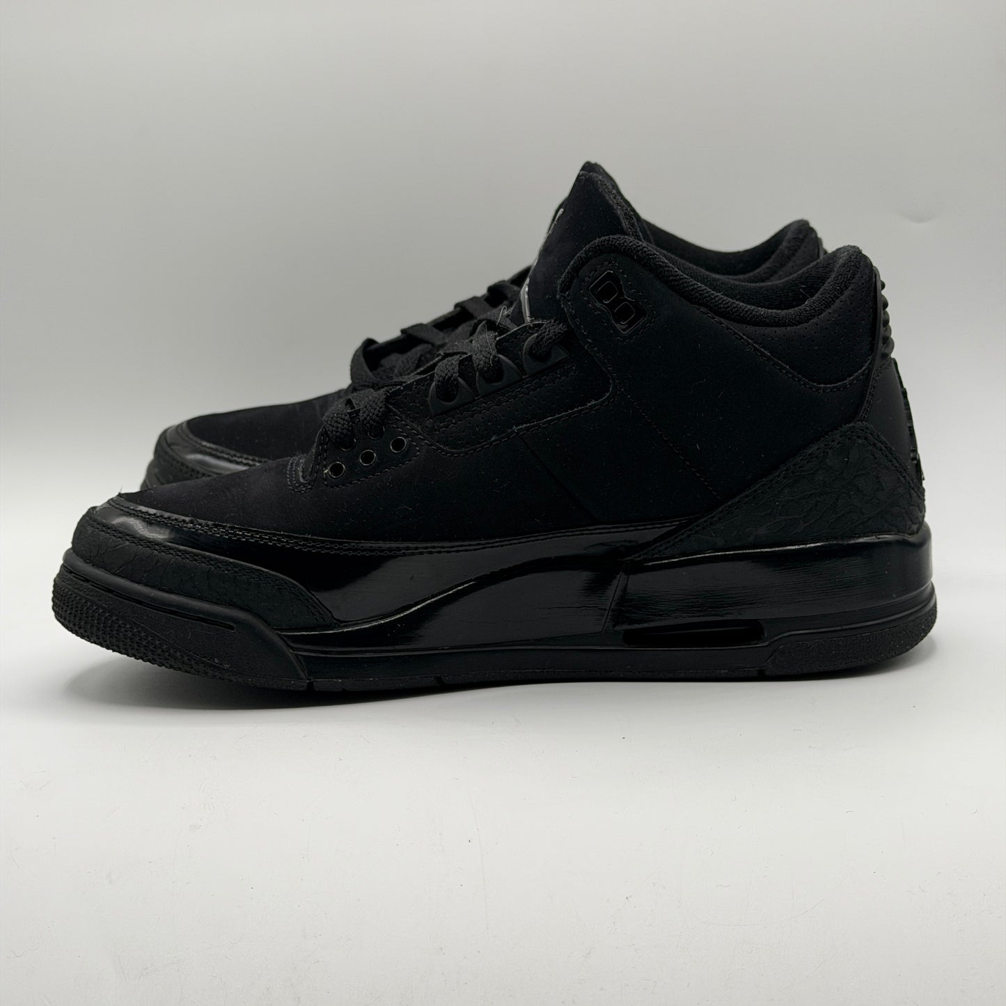 (USED) Jordan 3 Black Cat (2025) Size 8.5