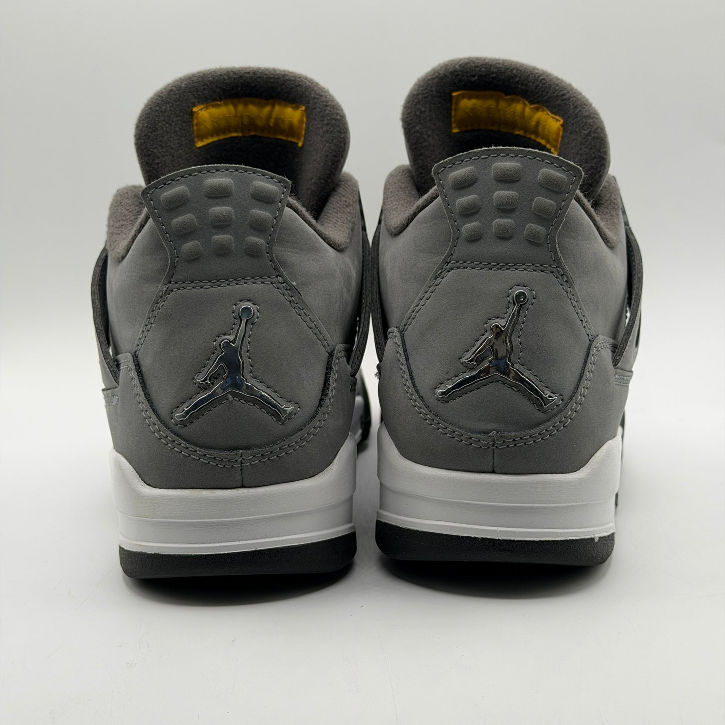 (USED) Jordan 4 Retro Cool Grey (2019) Size 7.5