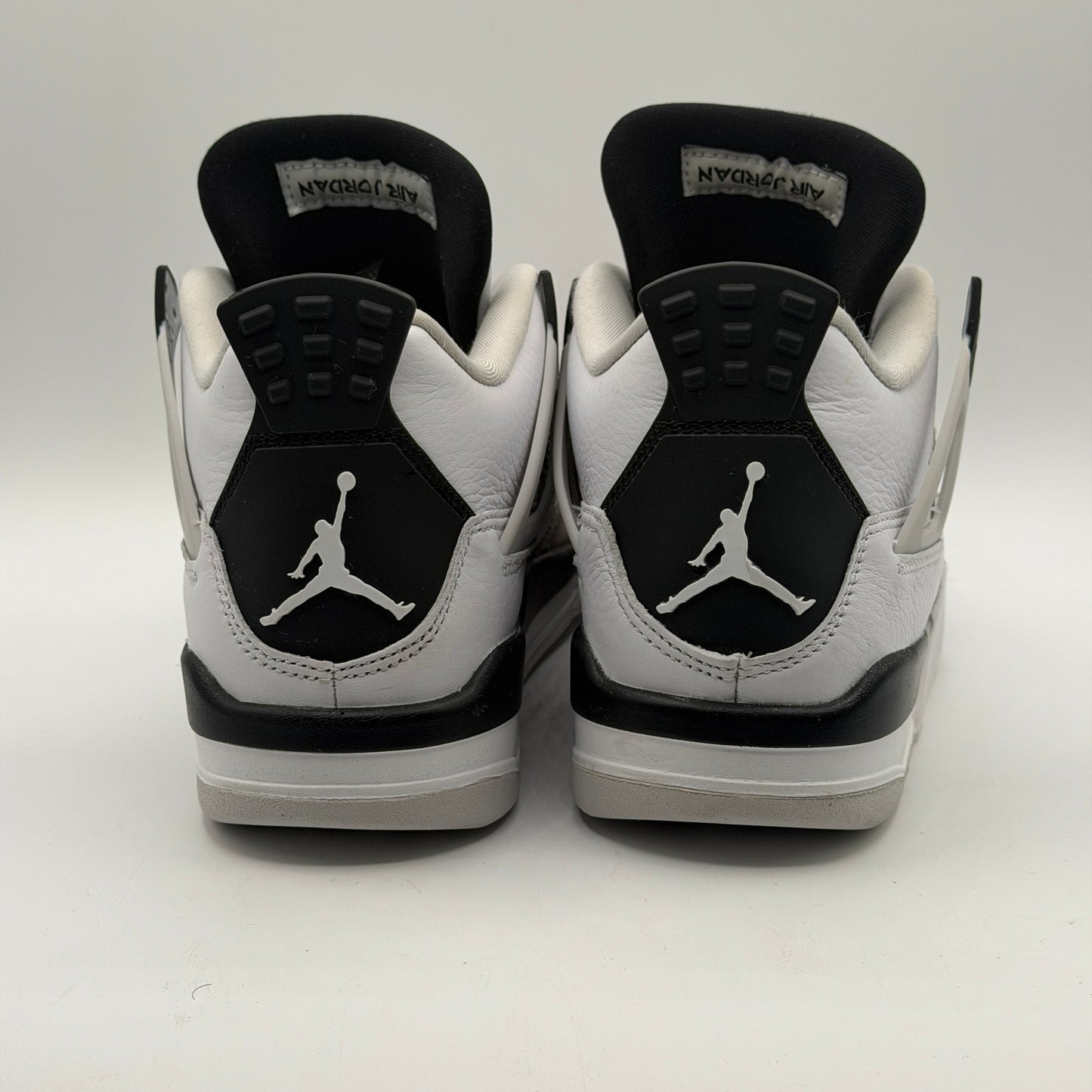 (USED) Jordan 4 Retro Military Black Size 4Y