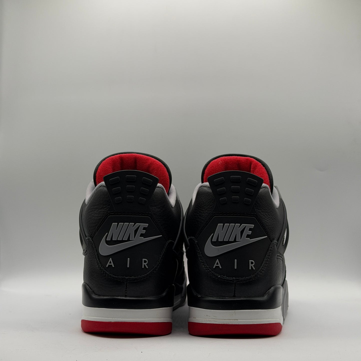(USED) Jordan 4 Retro Bred Reimagined Size 9.5