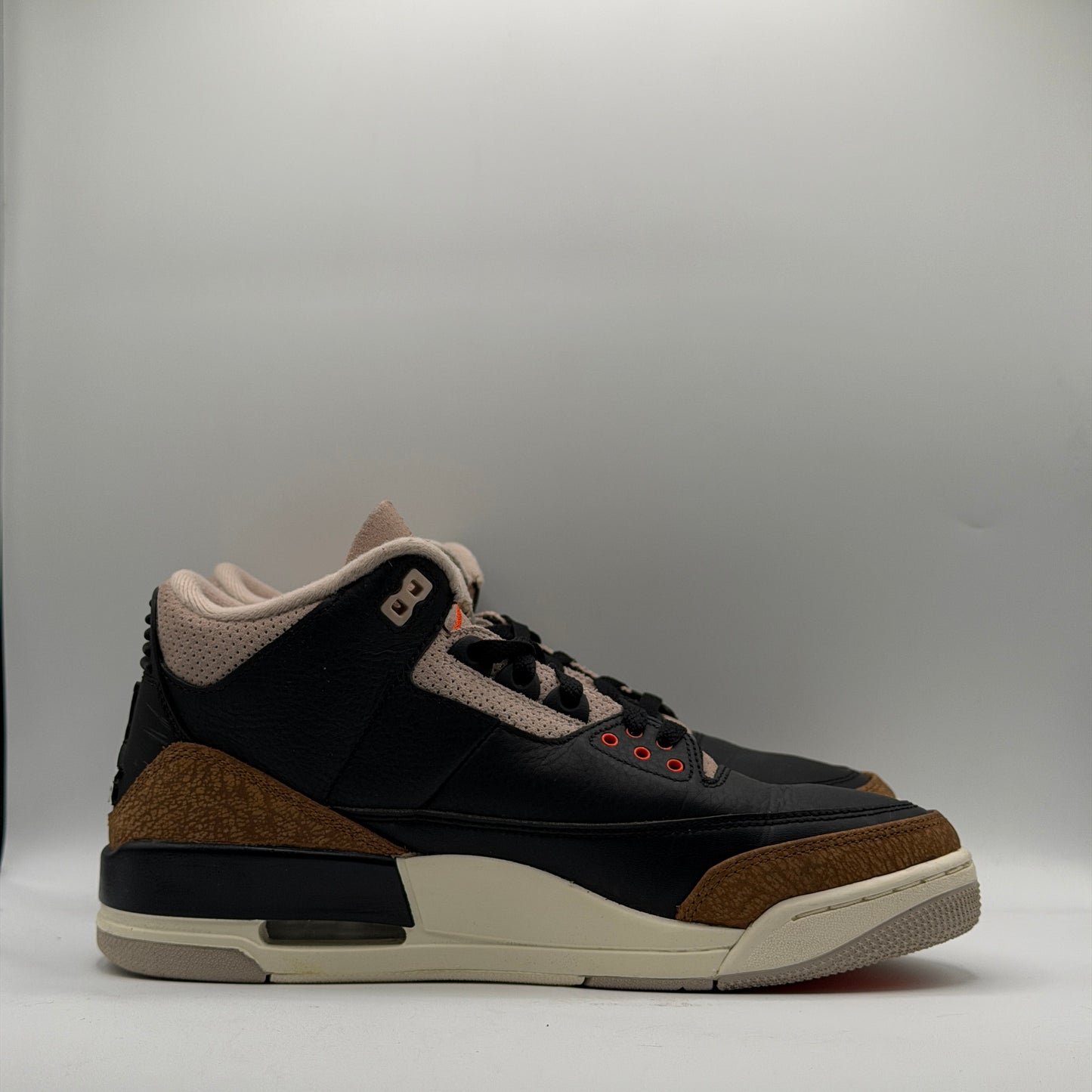 (USED) Jordan 3 Retro Desert Elephant Size 9.5