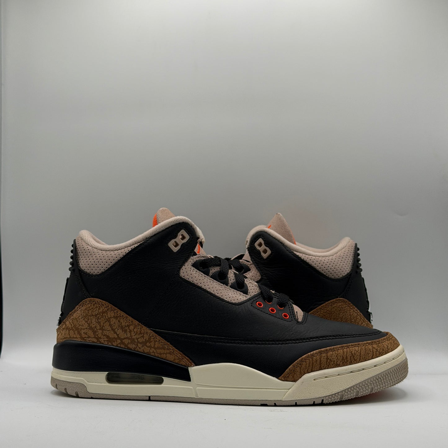 (USED) Jordan 3 Retro Desert Elephant Size 9.5