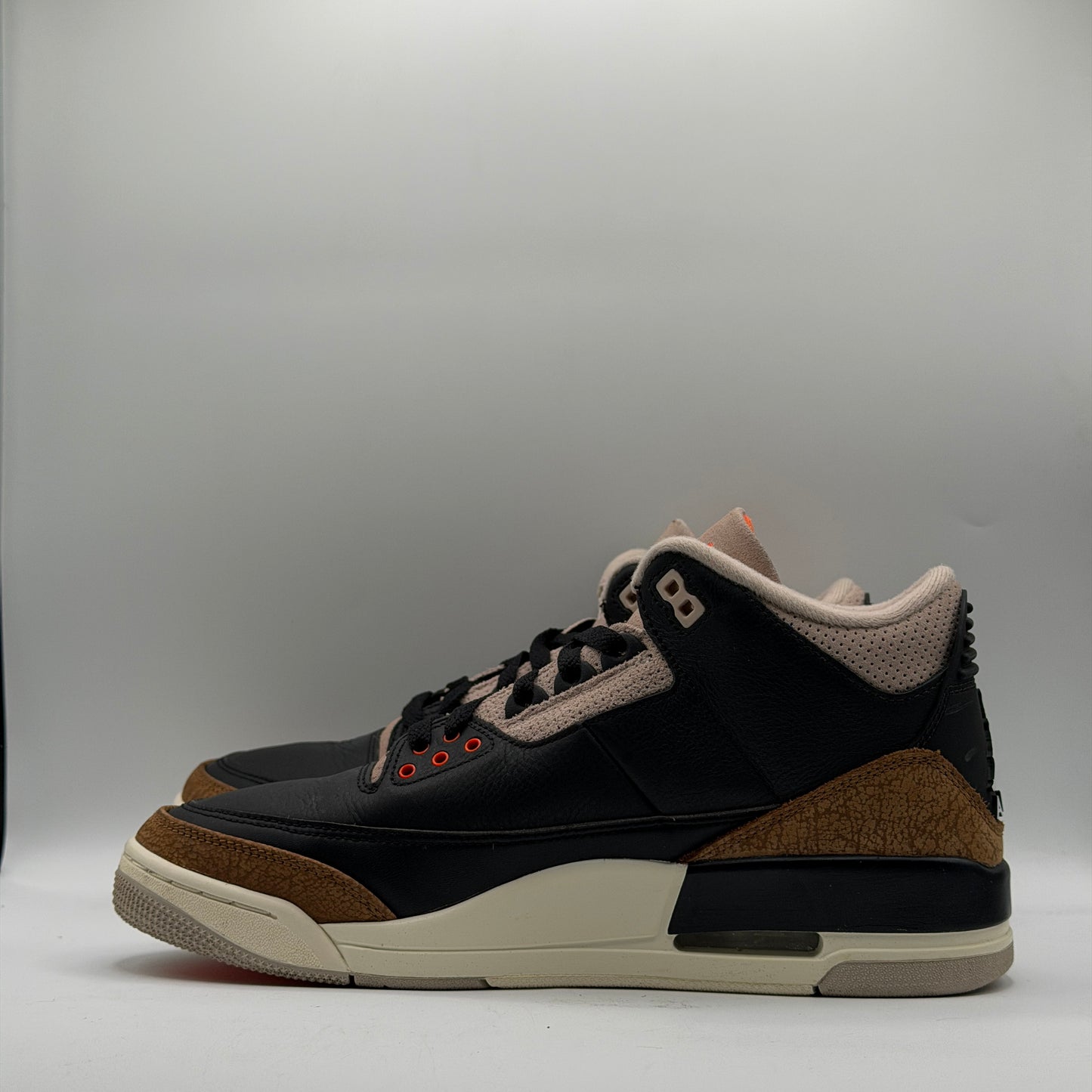 (USED) Jordan 3 Retro Desert Elephant Size 9.5
