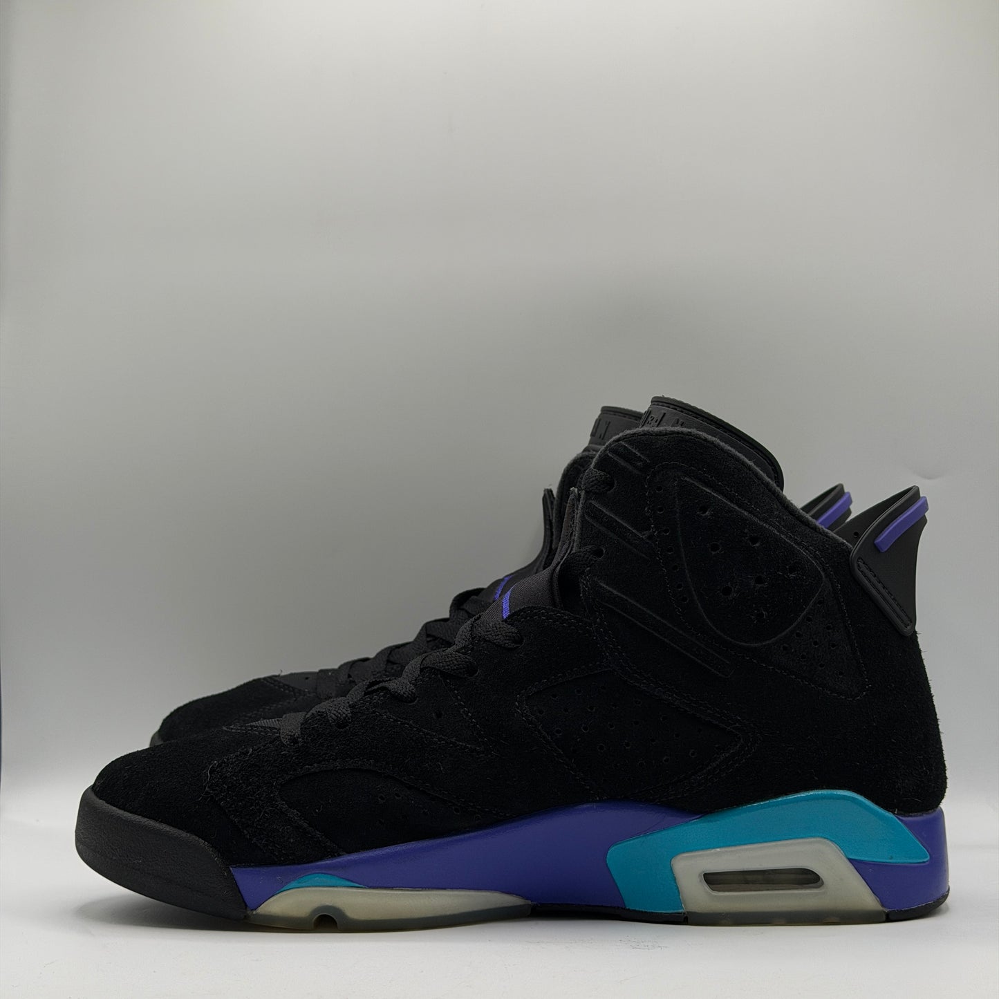 (USED) Jordan 6 Retro Aqua Size 10